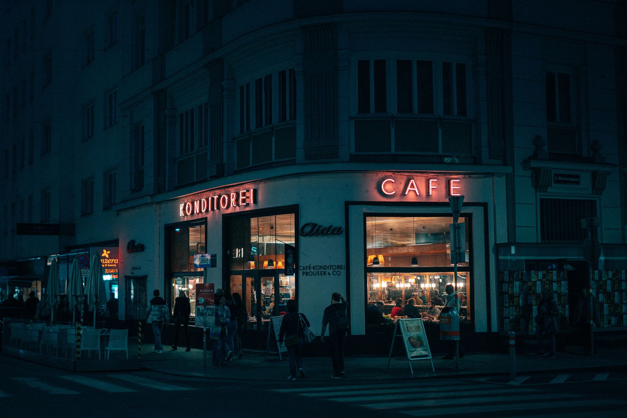 AIDA Café Konditorei, Vienna