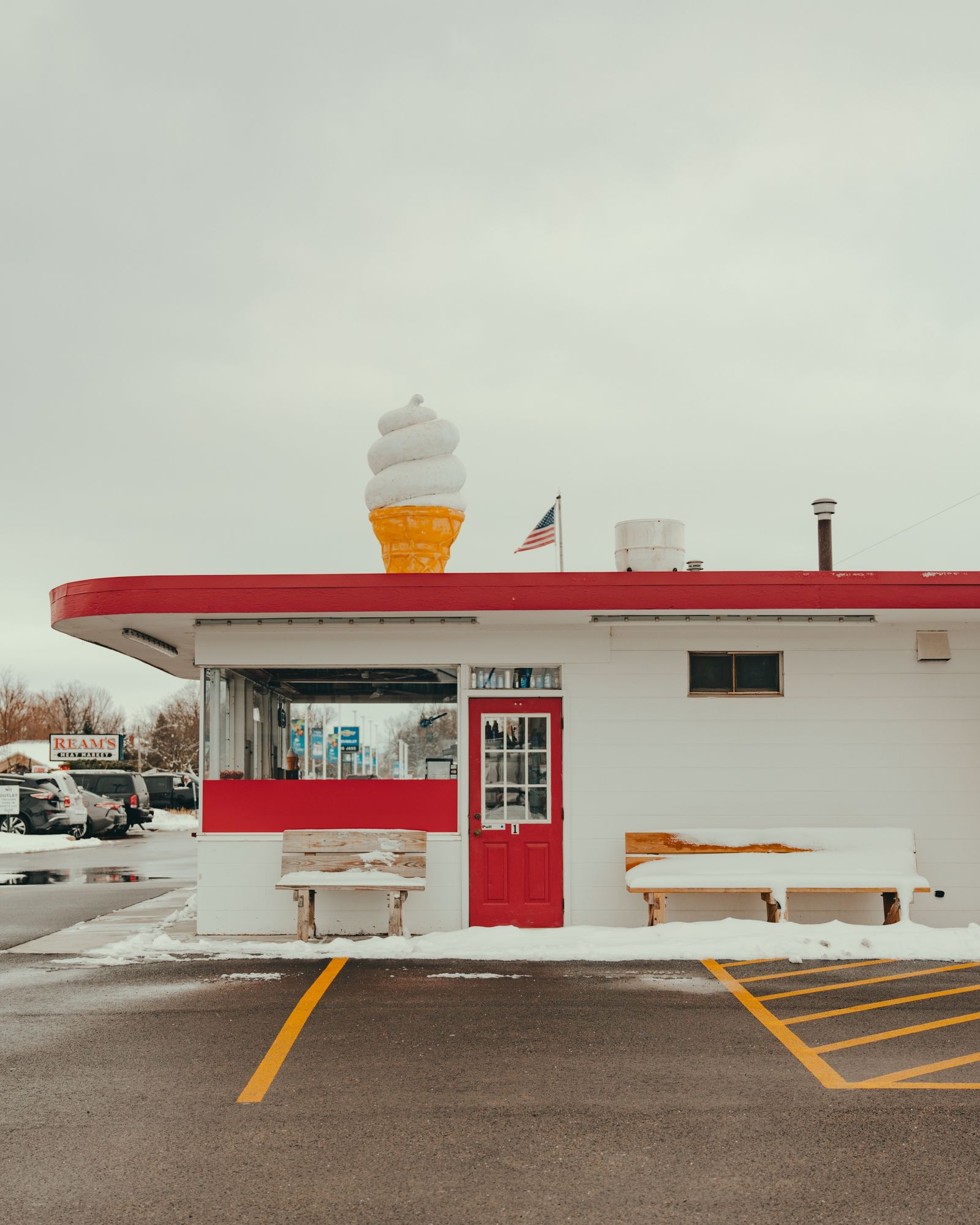 Alice's Ice Cream 03