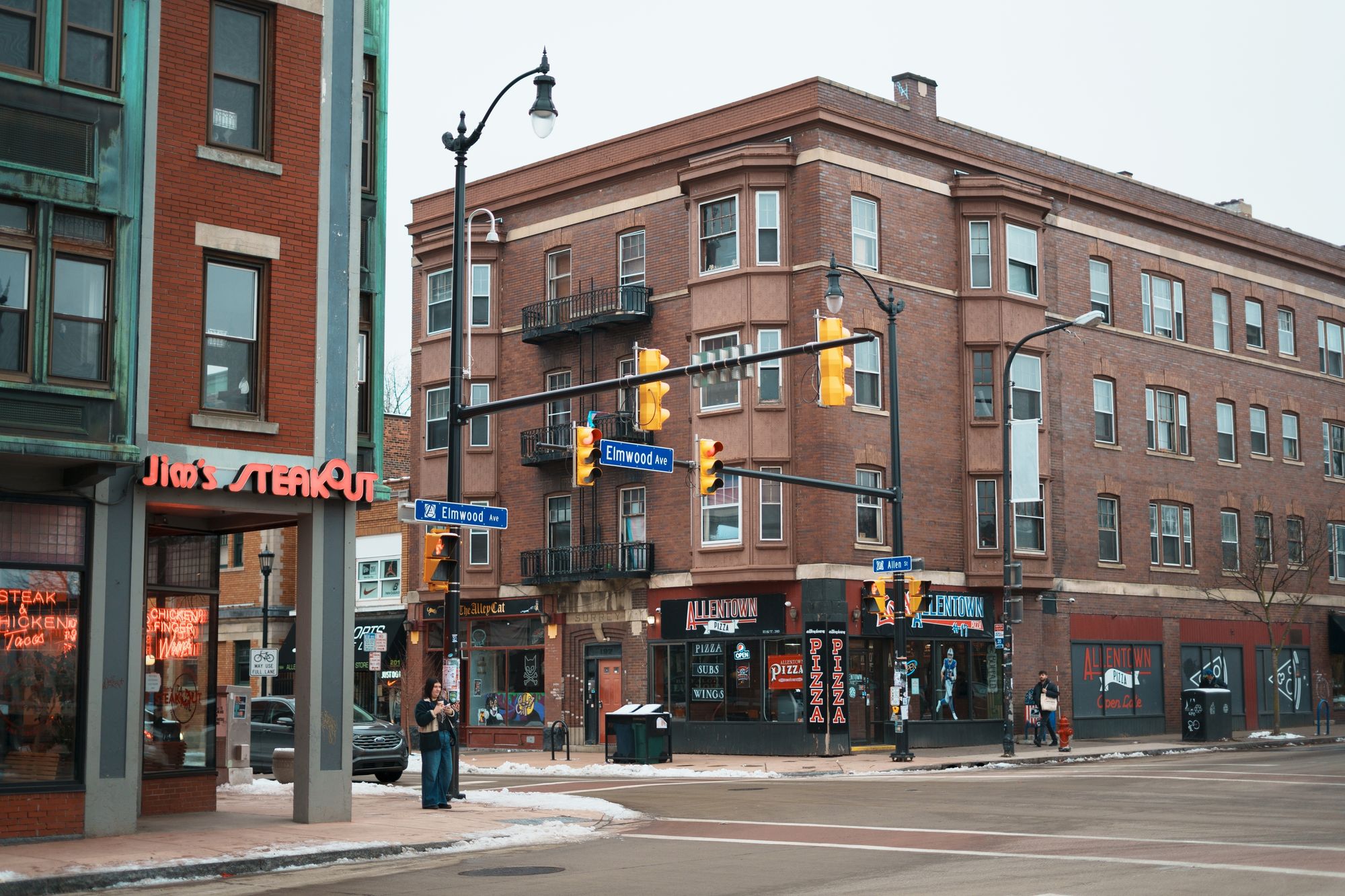 Allen & Elmwood, Buffalo 01