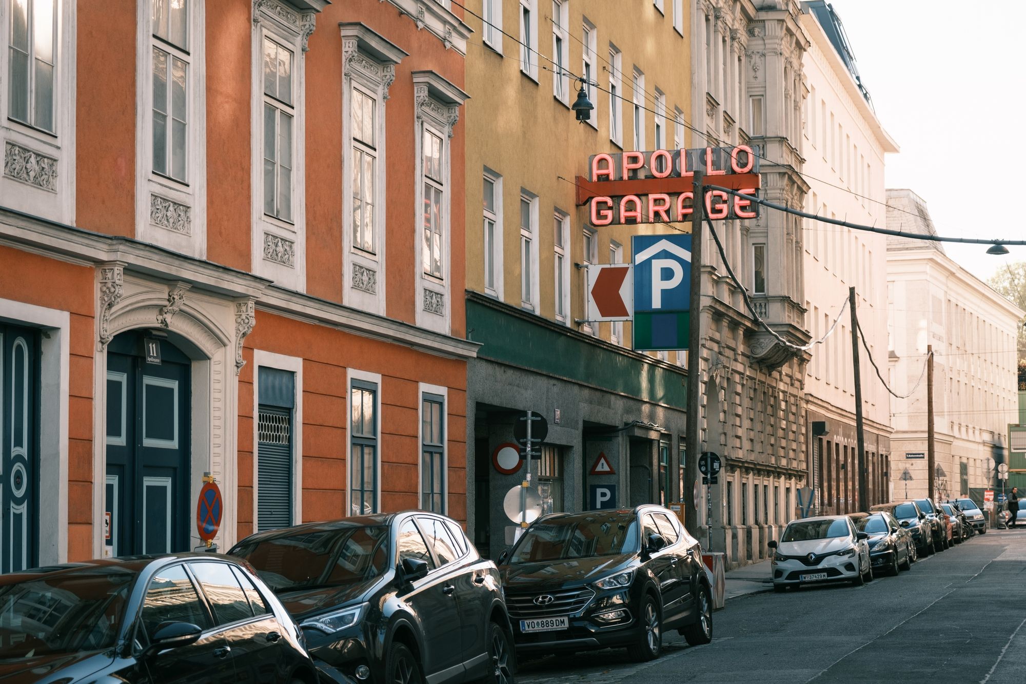 Apollo Garage, Vienna 02