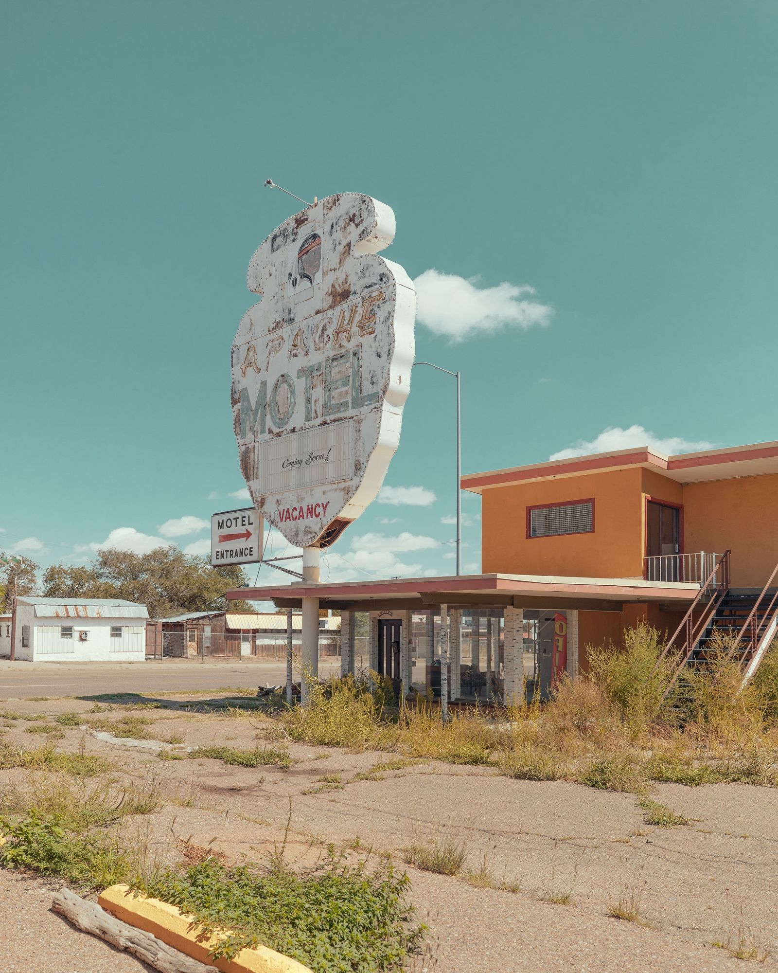 Apache Motel 01