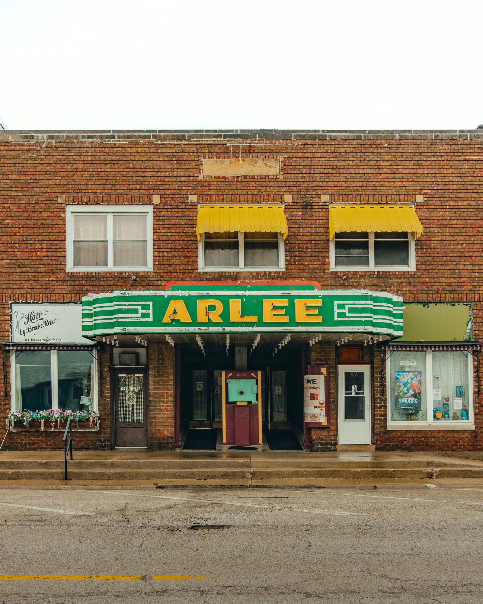 Arlee Theatre 01