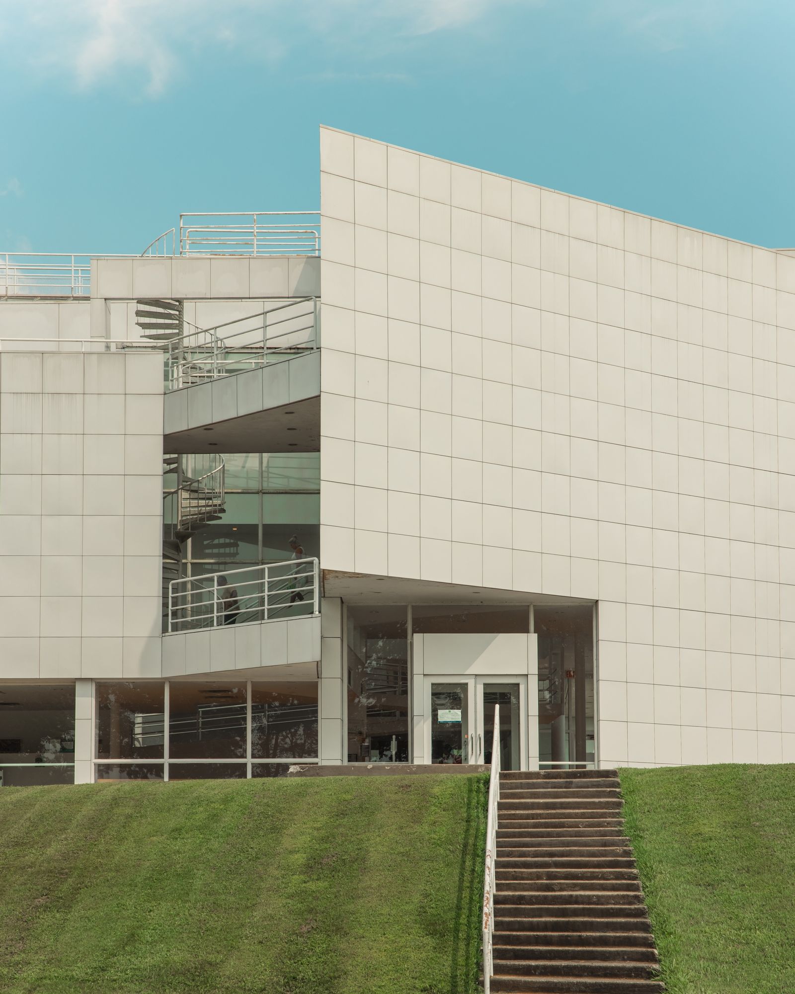 Atheneum Visitors Center 01