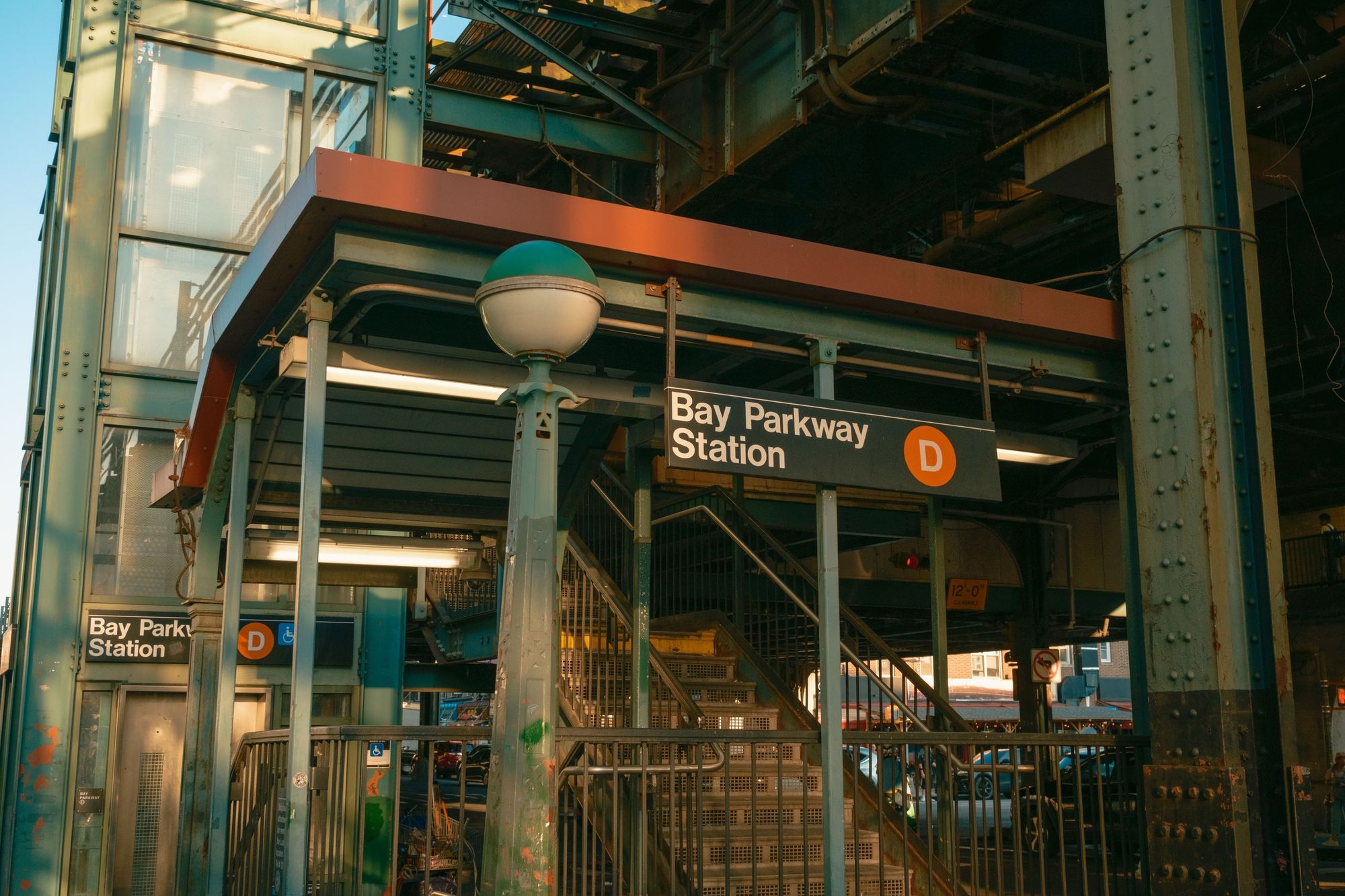Bay Parkway Station, Brooklyn 04