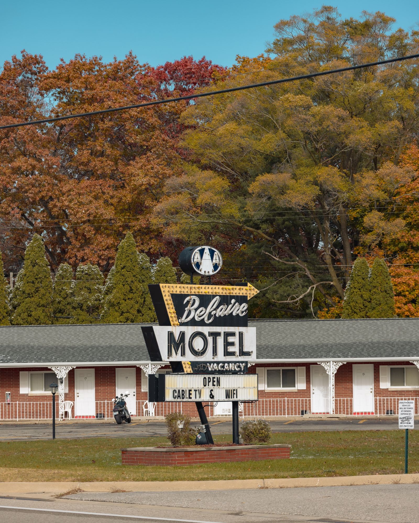 Bel-aire Motel in Norton Shores 01