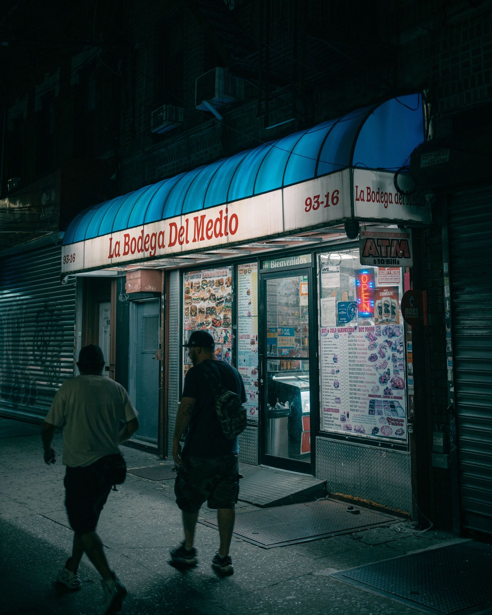 Bodega Del Medio, Elmhurst 02