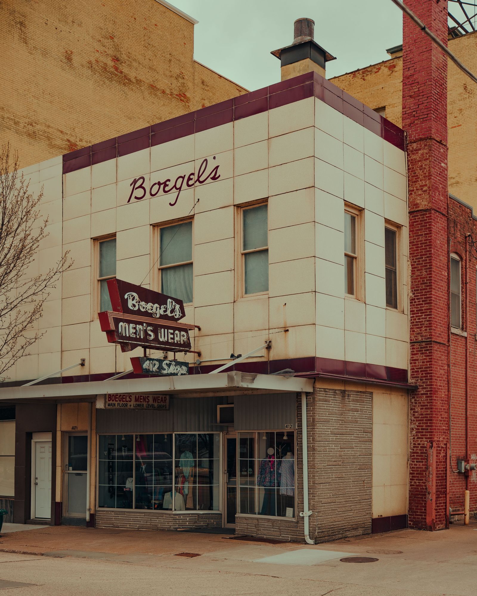 Boegel's Men's Wear 01