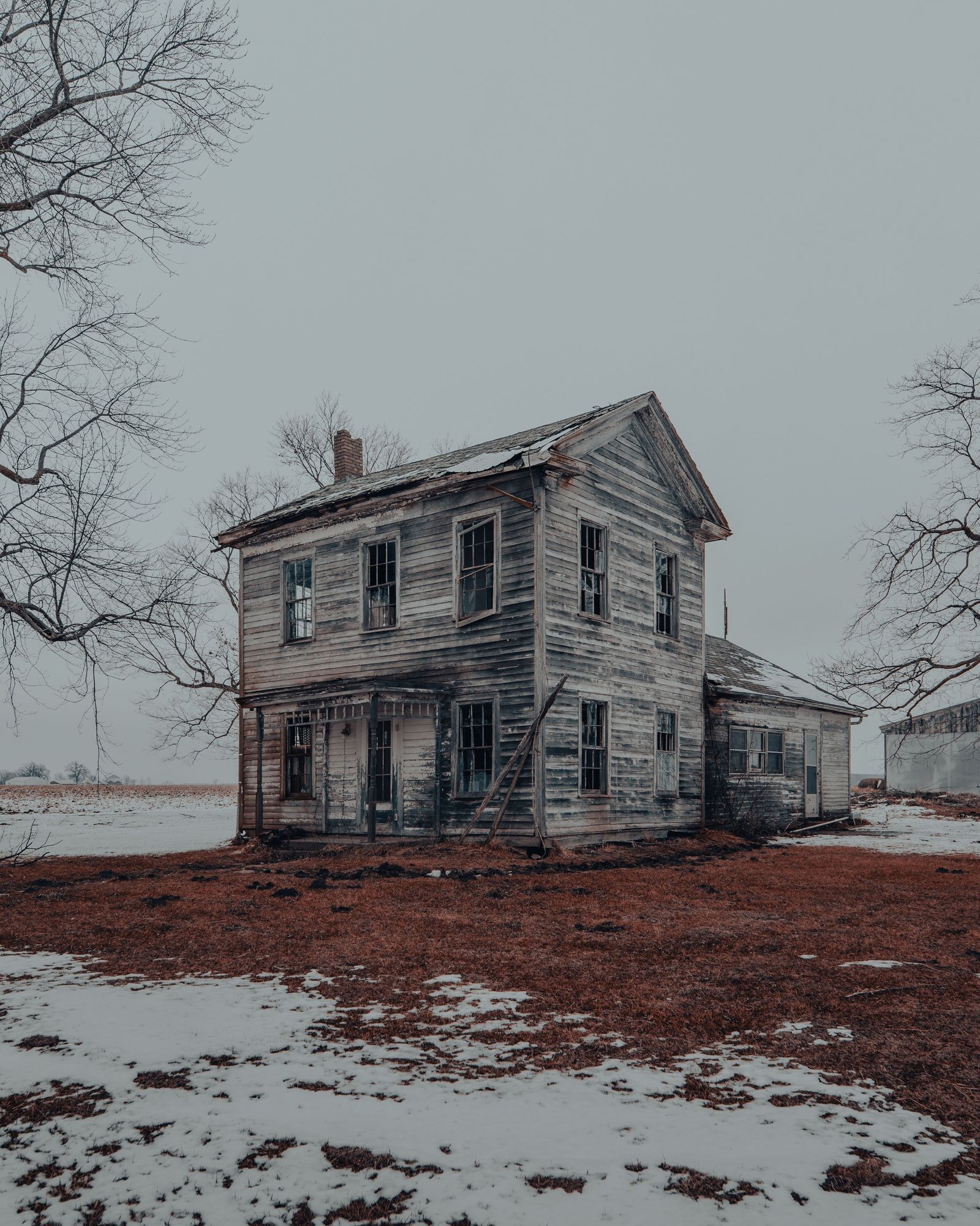 Bottom of the Hill House 01