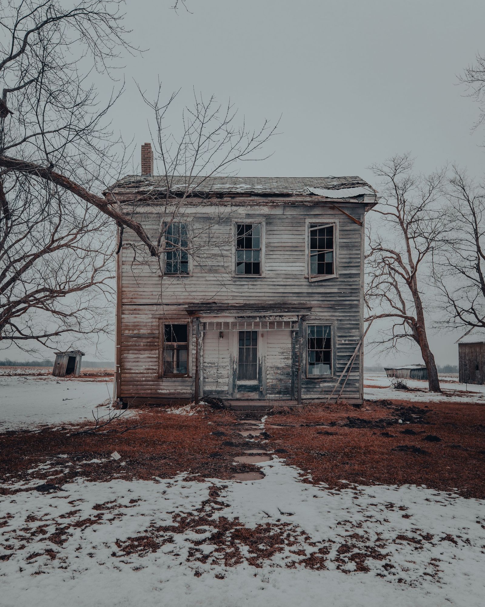 Bottom of the Hill House 02
