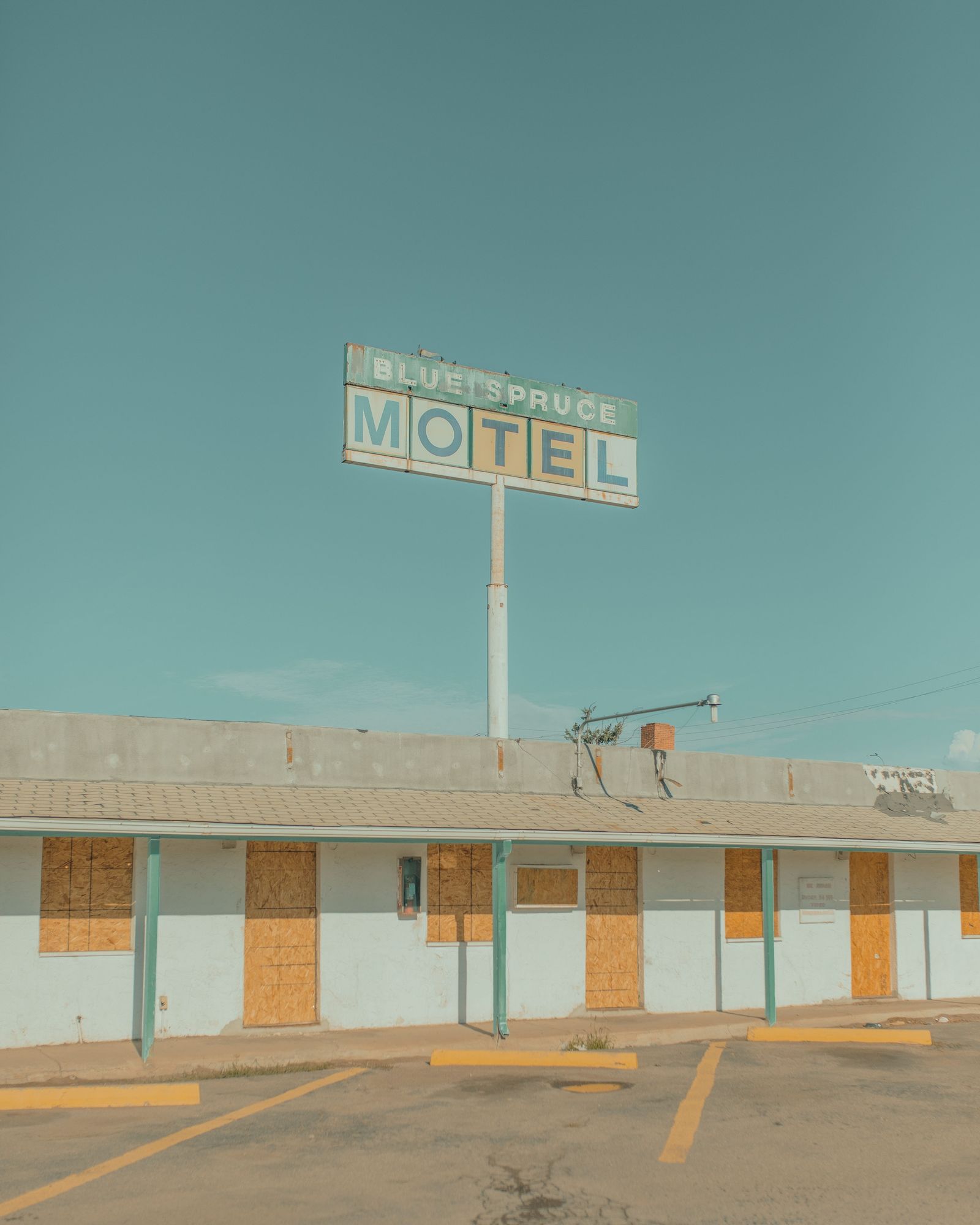 Blue Spruce Motel 01