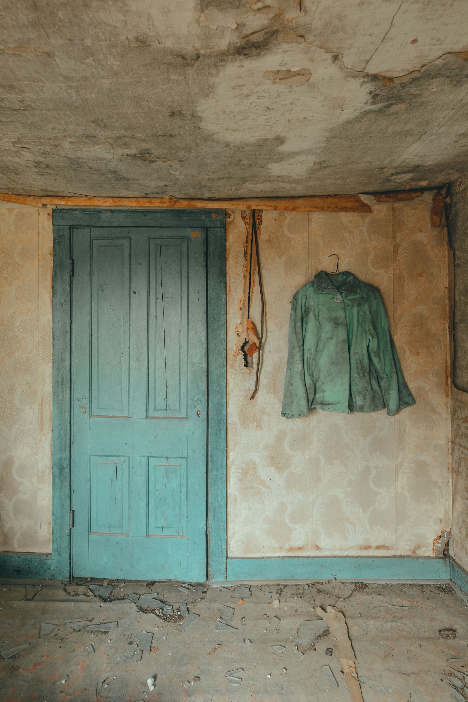 Broken Hearts House 02