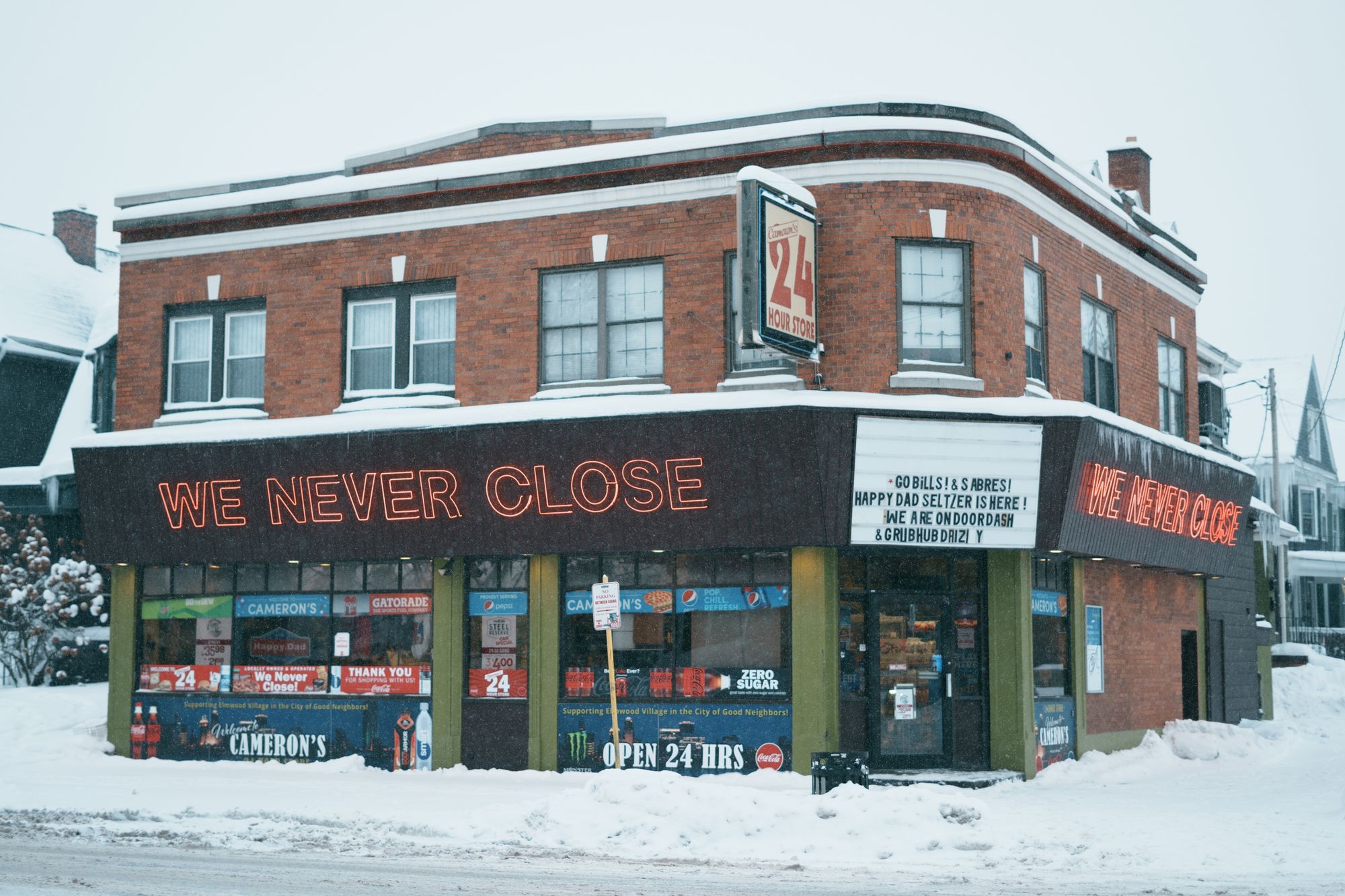 Cameron's 24 Hour Store, Buffalo 02