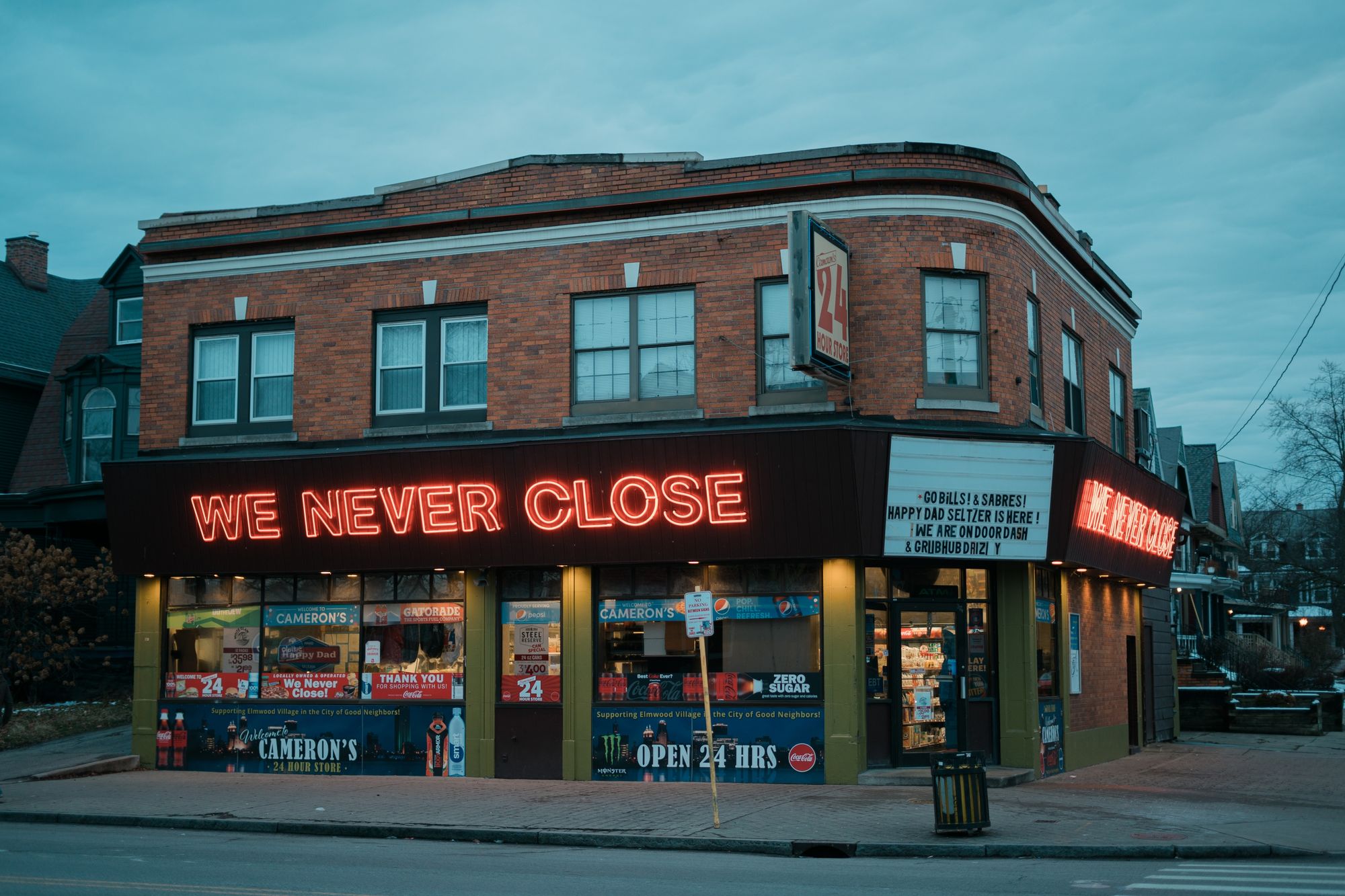 Cameron's 24 Hour Store, Buffalo 04