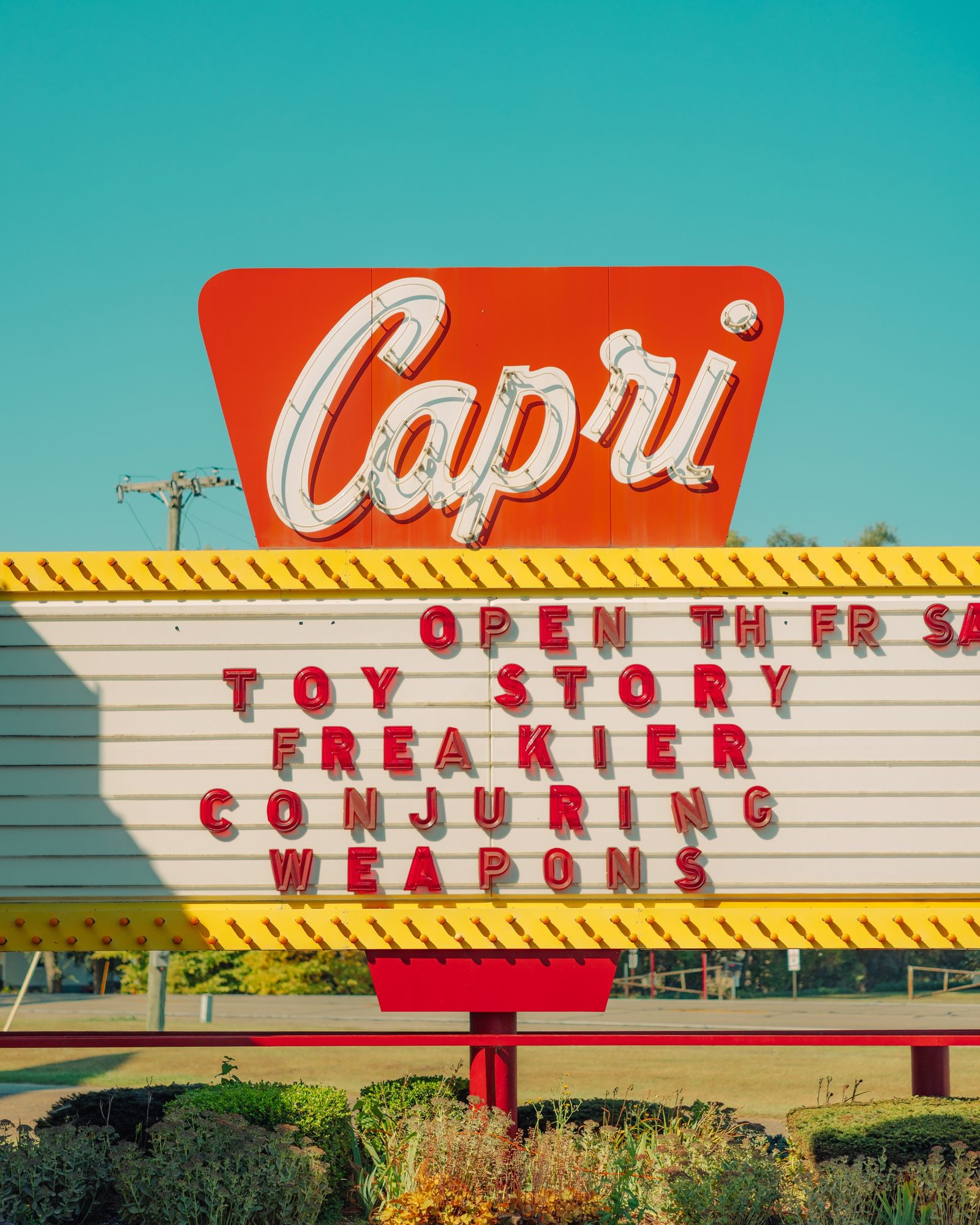 Capri Drive-In Theatre 03