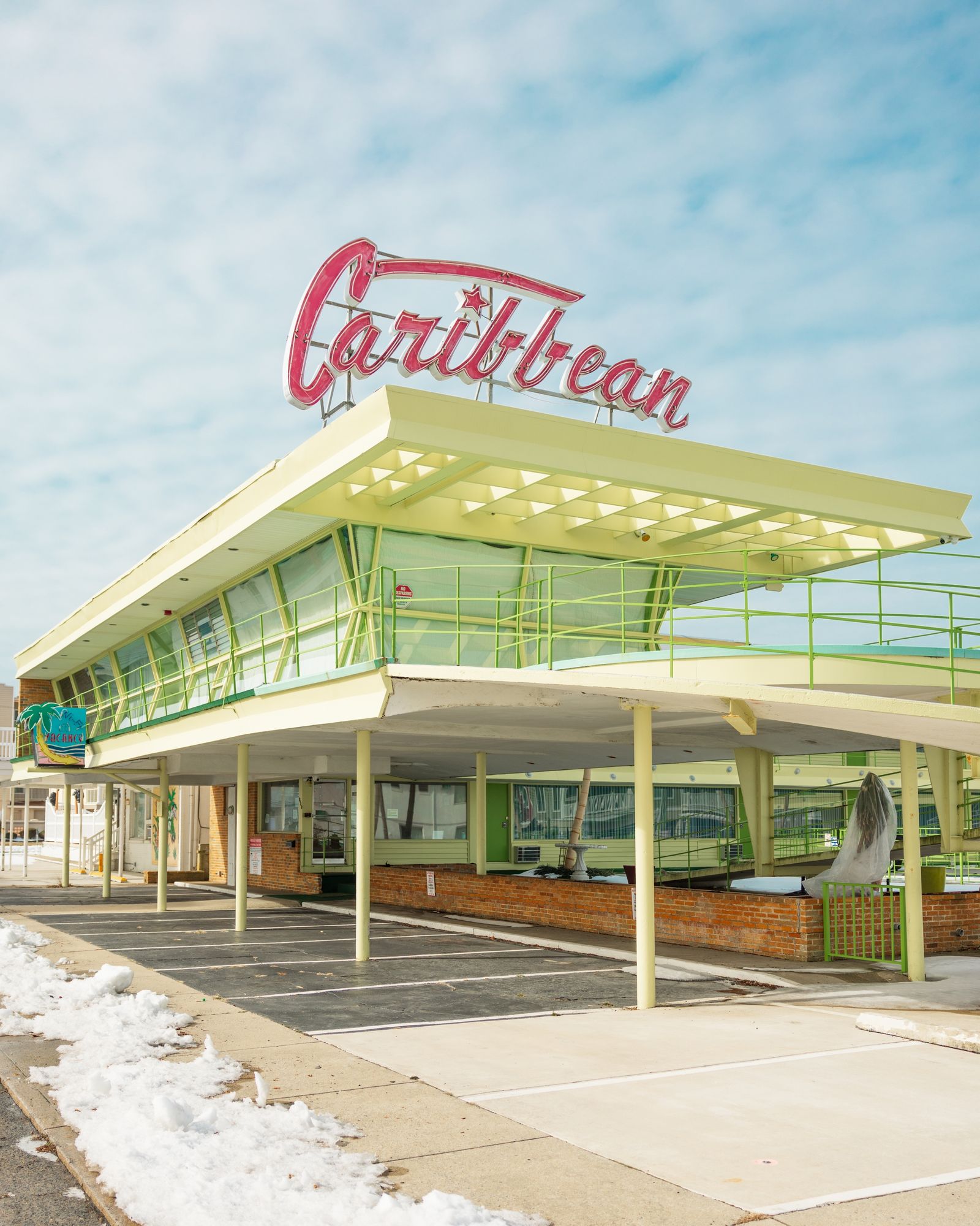Caribbean Motel in Winter 01