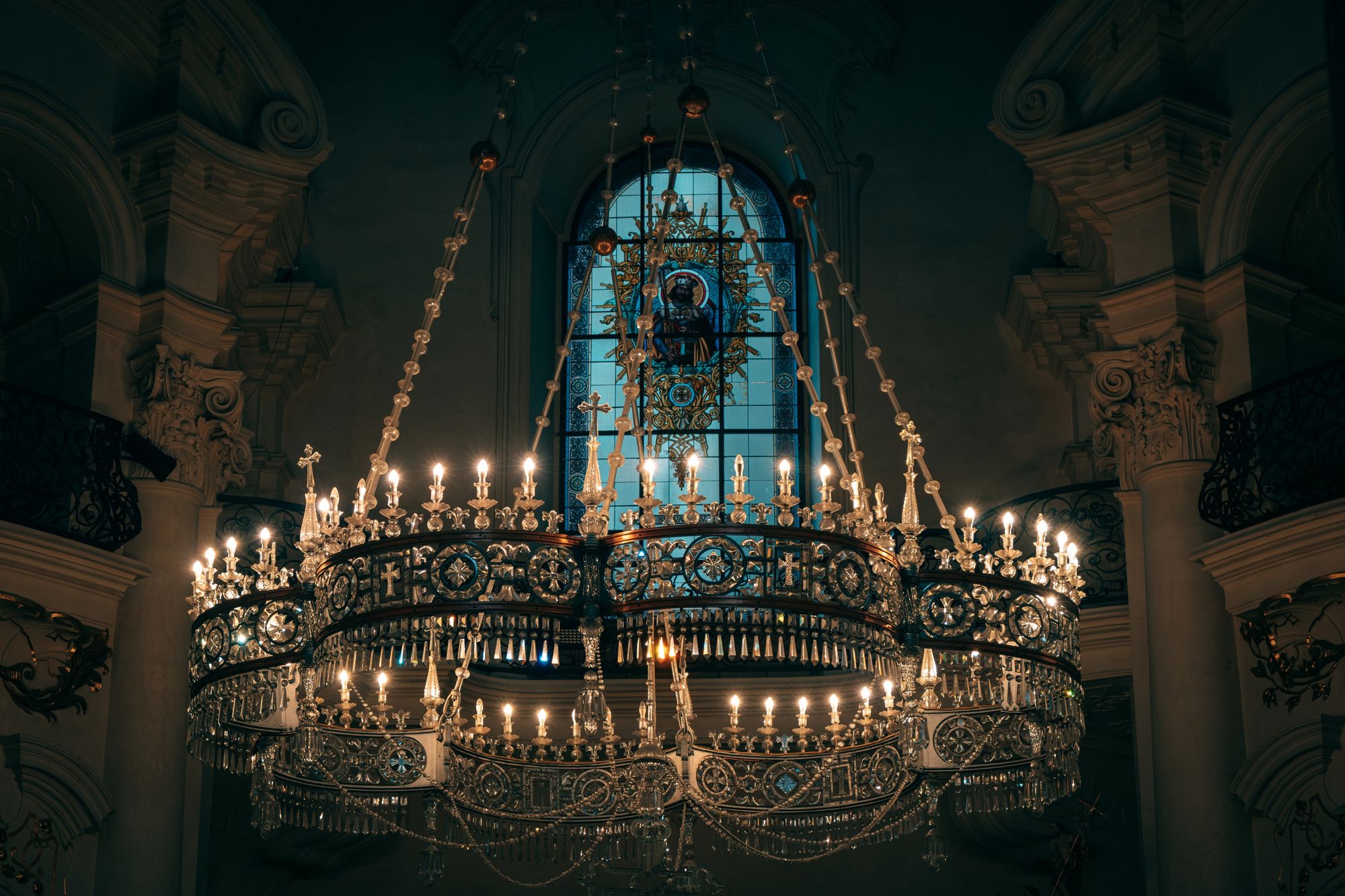 Chandelier, Prague