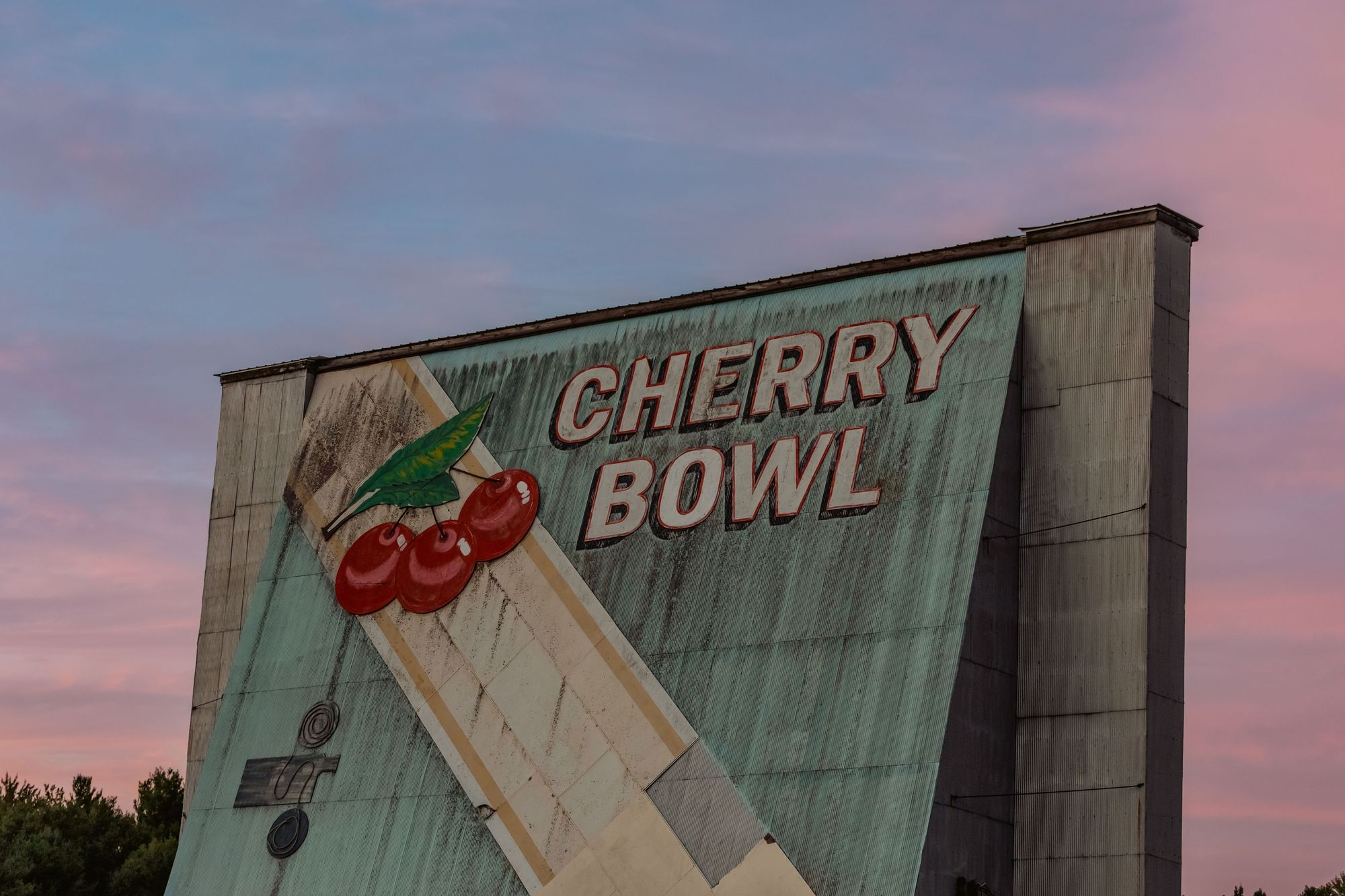 Cherry Bowl Drive-In Theatre 02
