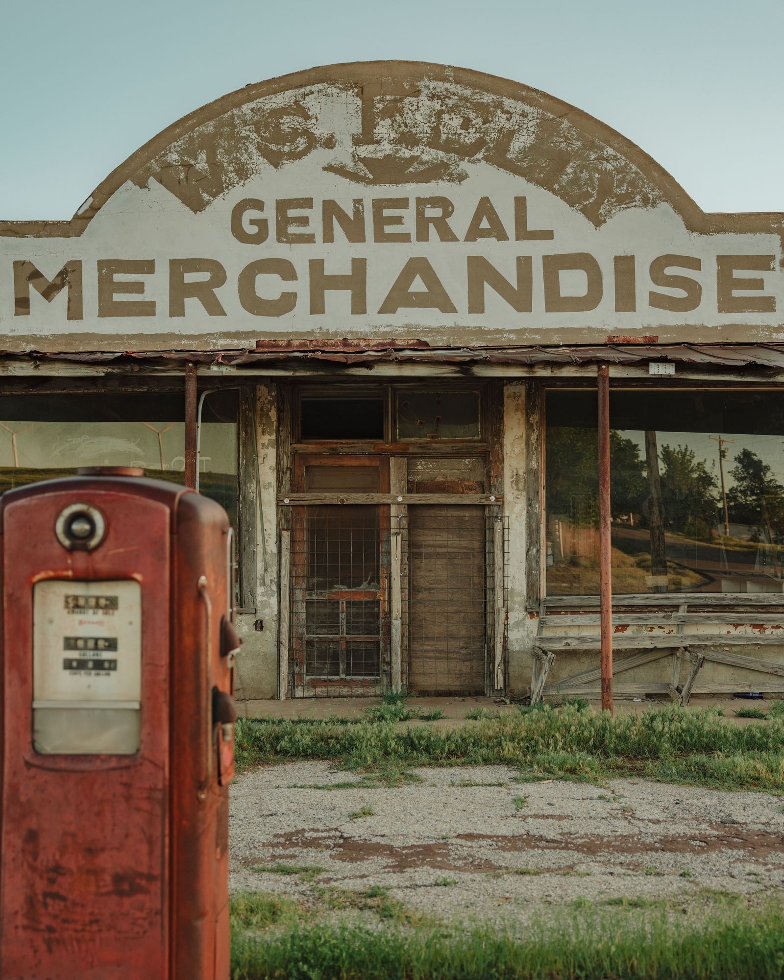 W.S. Kelly Gas Station 04