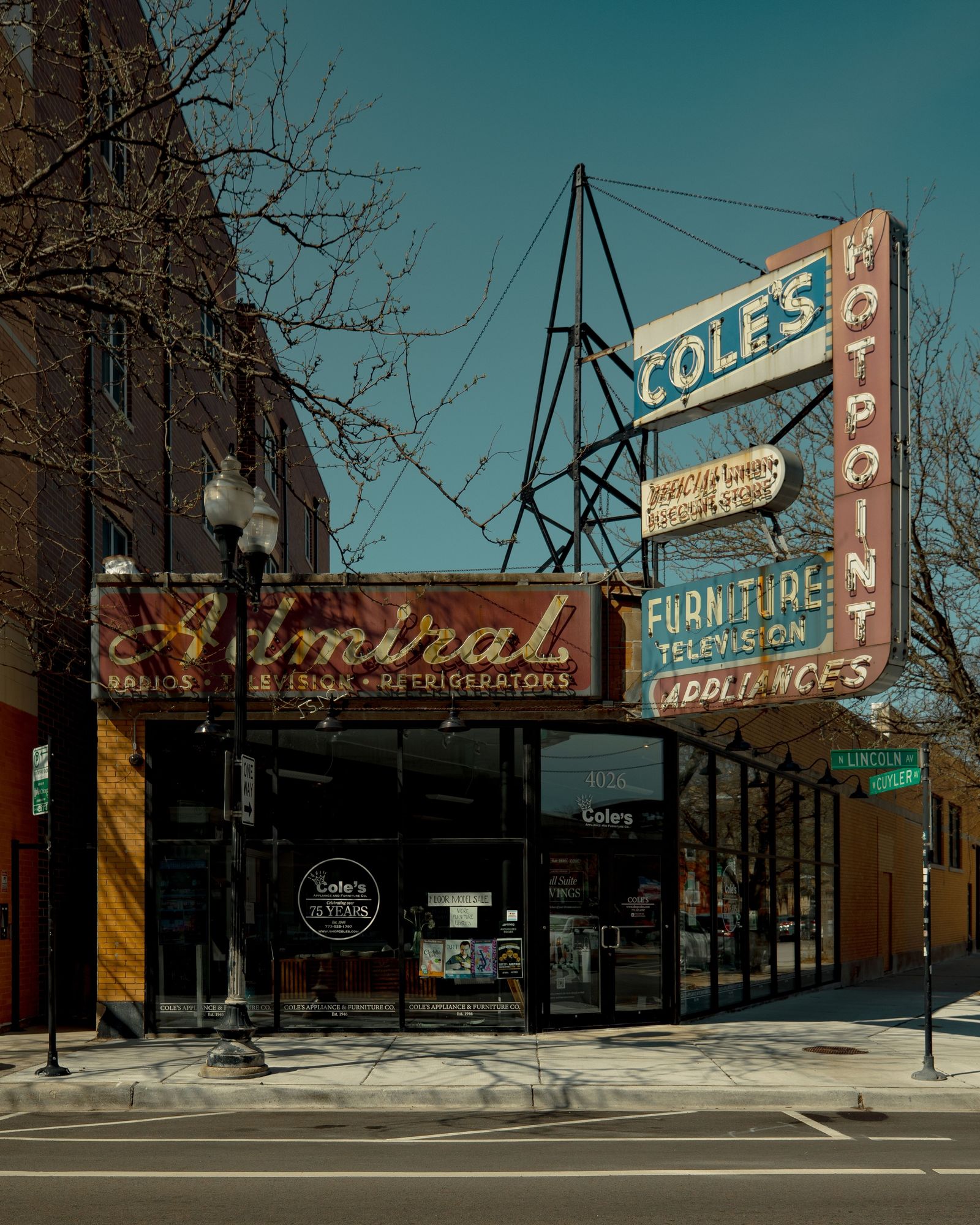 Cole’s Appliance & Furniture 01