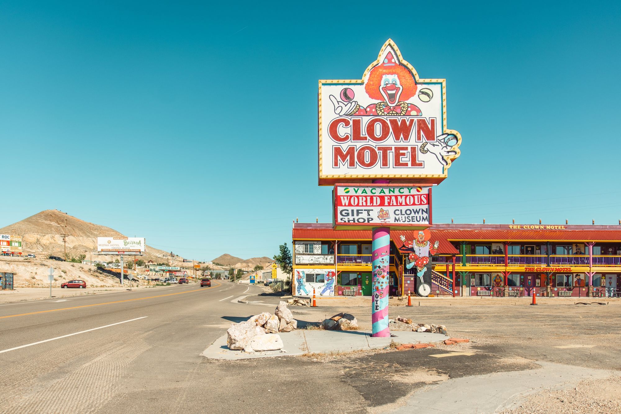 Clown Motel 04