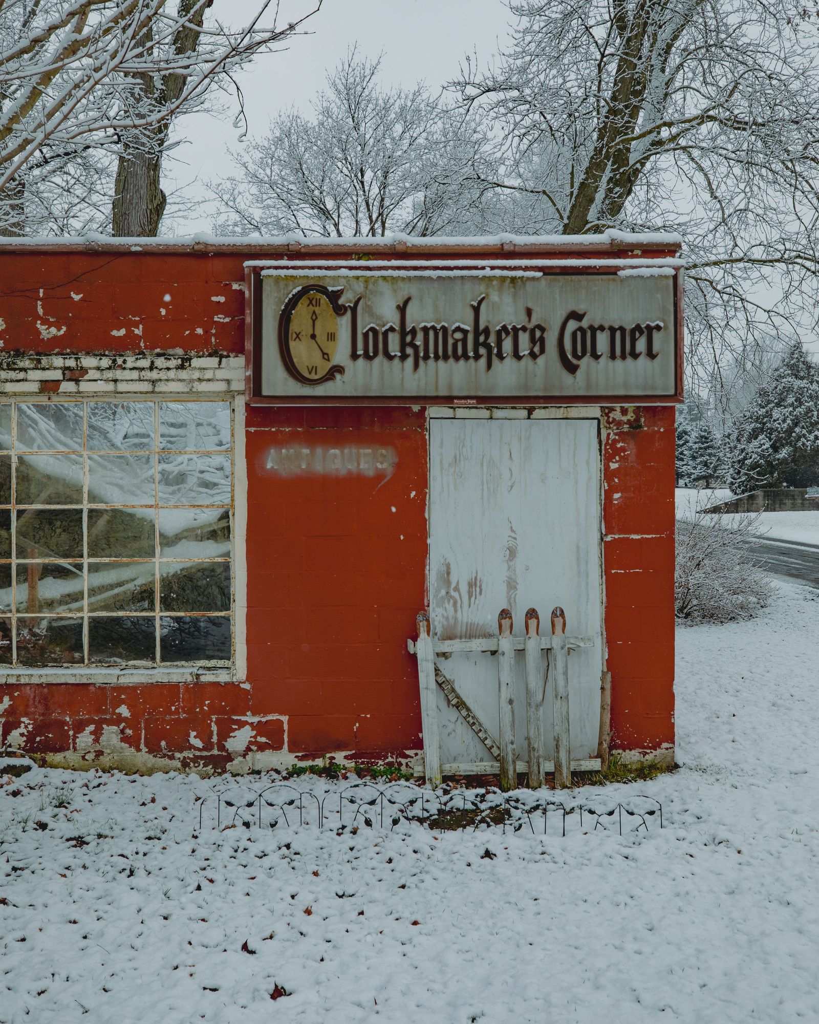 Clockmaker's Corner 01
