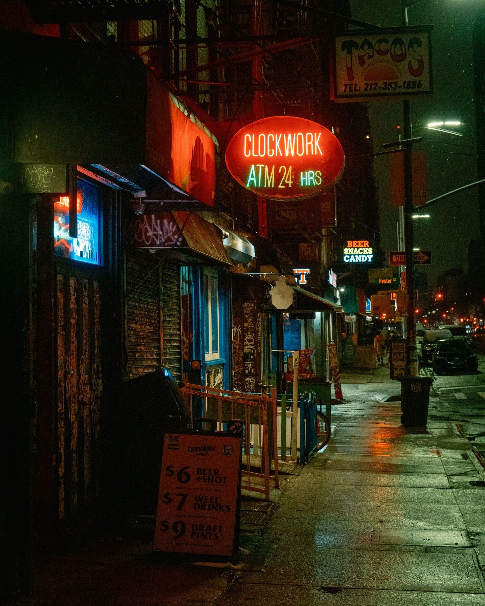 Clockwork Bar, Lower East Side 01