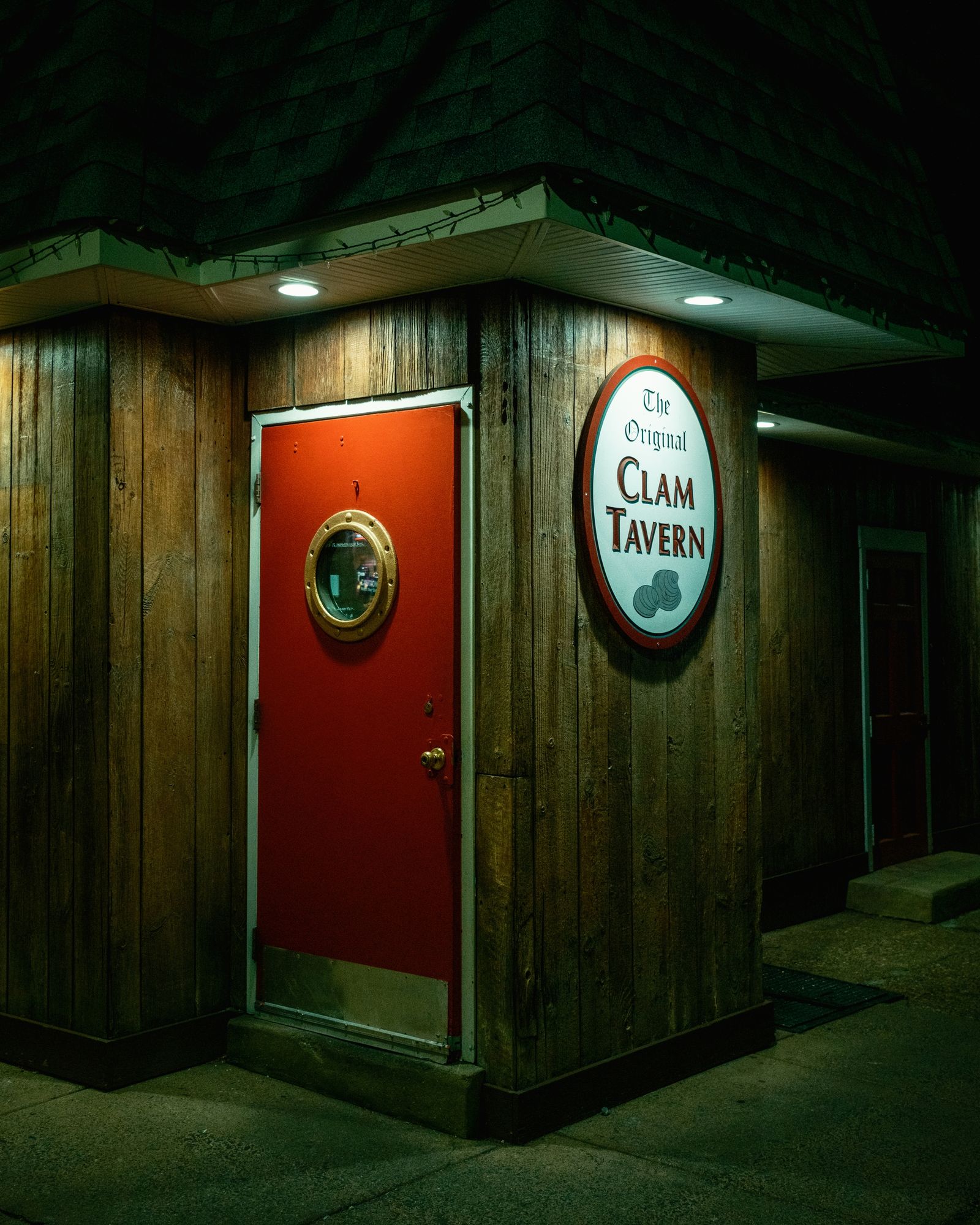 Clam Tavern, Clifton Heights 01