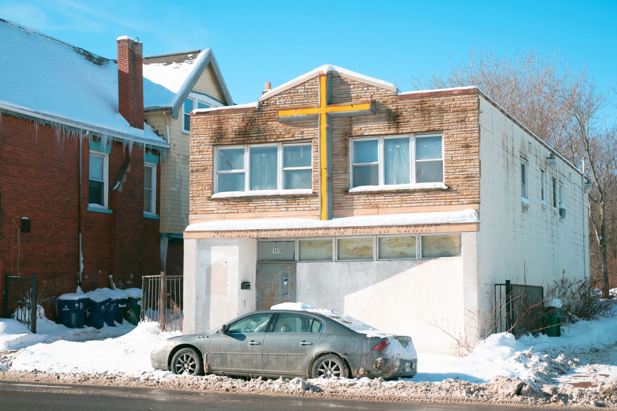 Cross, Buffalo