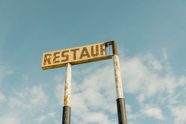 Signs - Abandoned