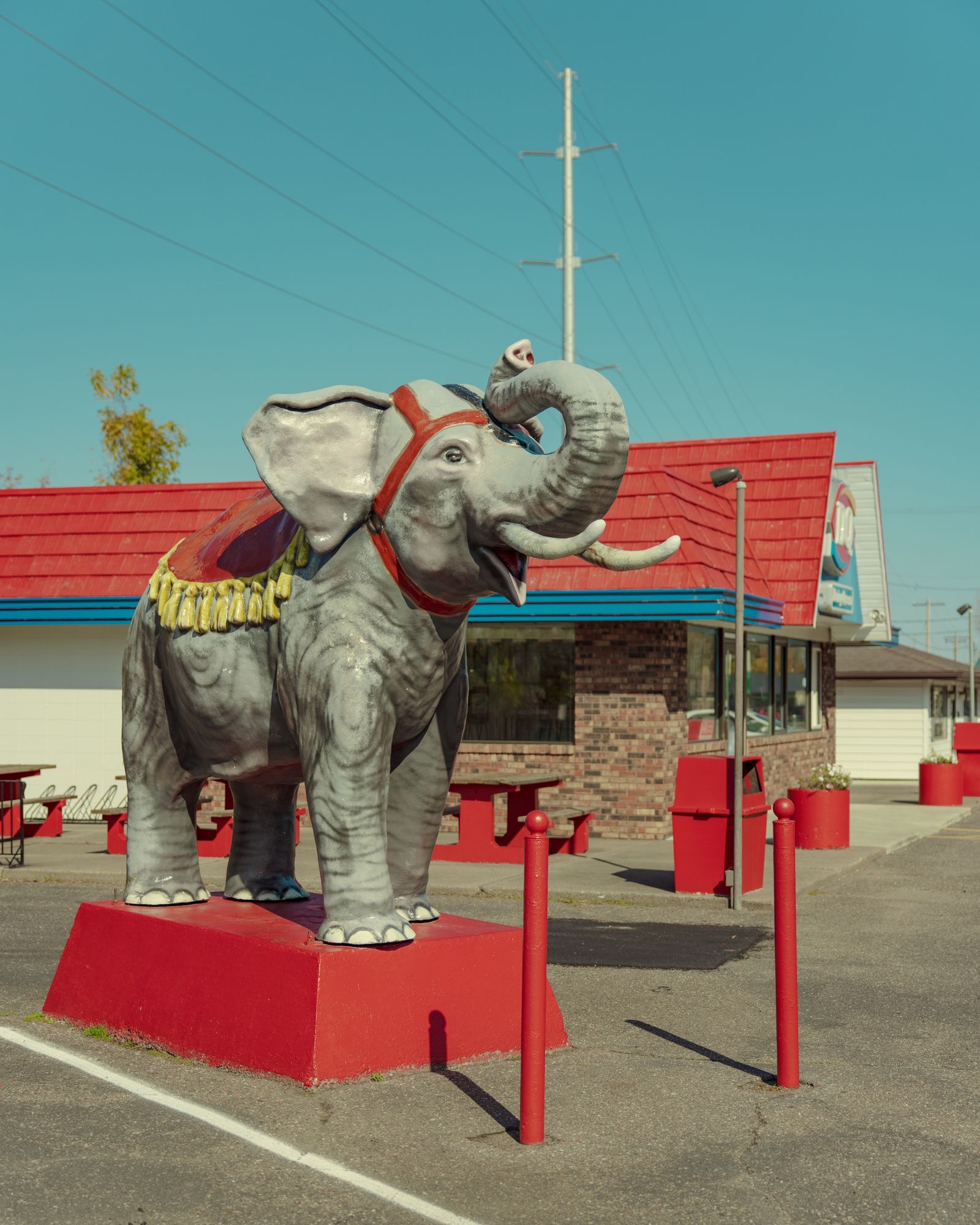 Dairy Queen Elephant in Chippewa Falls 01