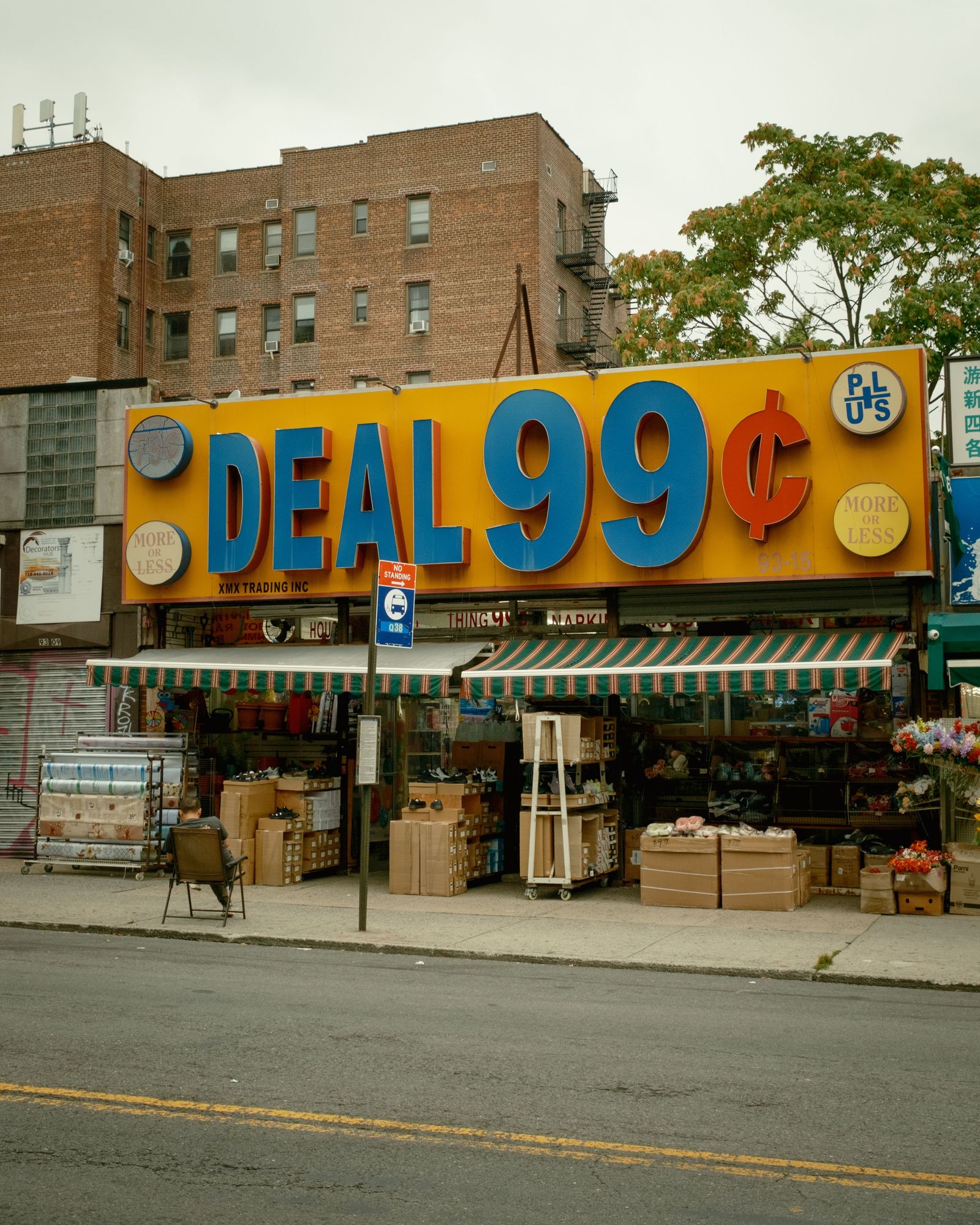 Deal 99¢, Rego Park
