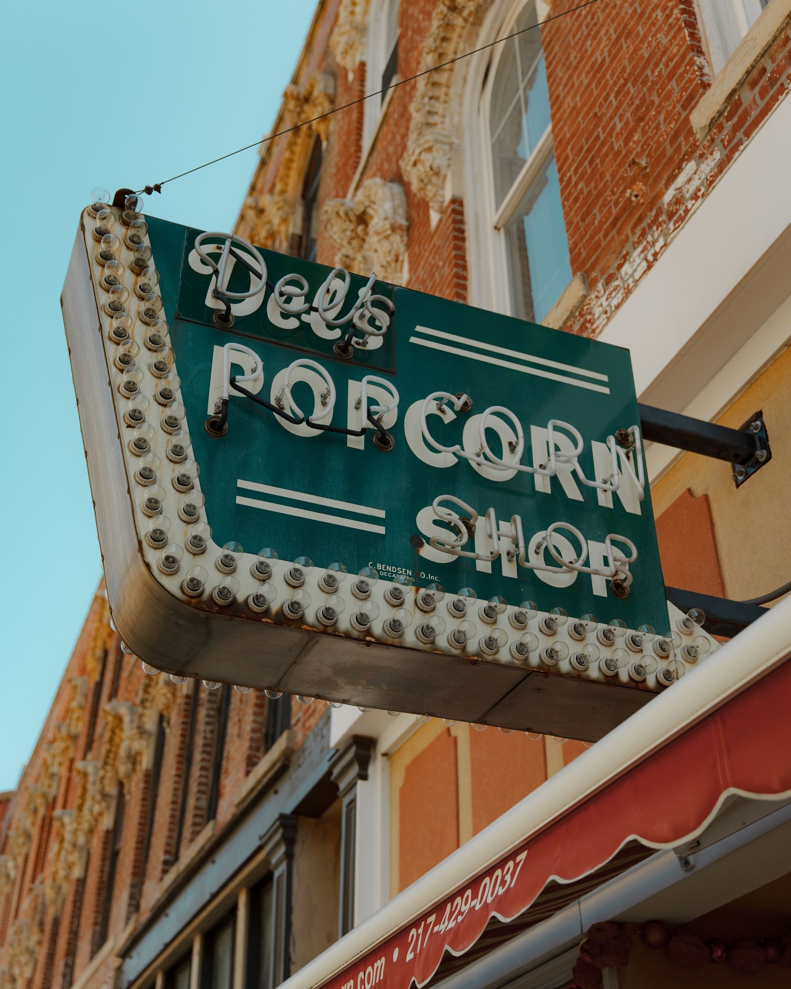 Del's Popcorn Shop 02