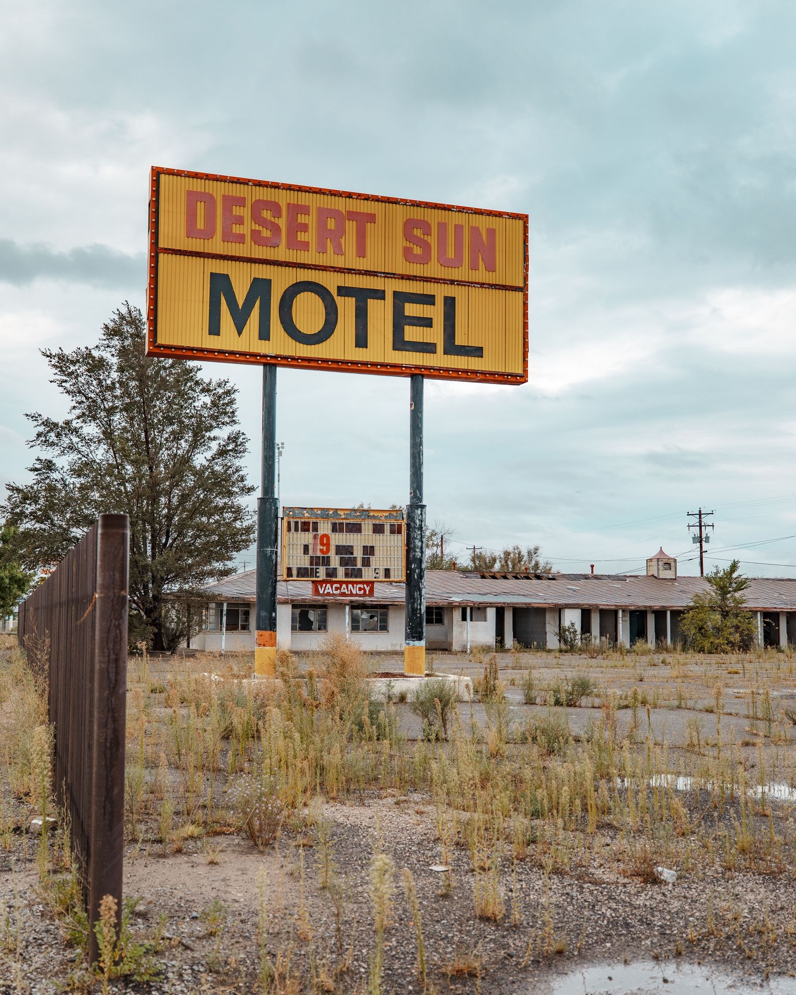 Desert Sun Motel 01