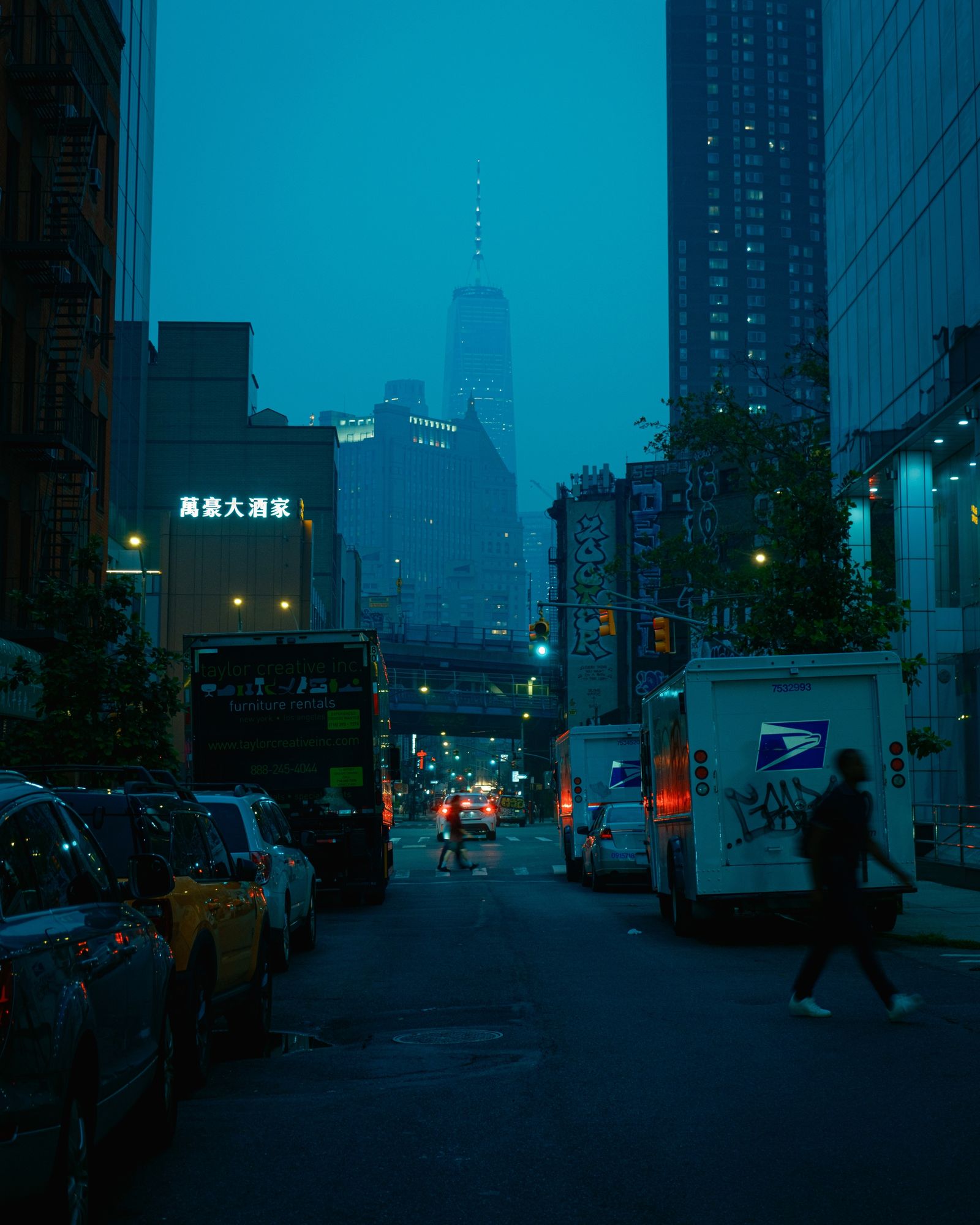 Division Street, Chinatown 01