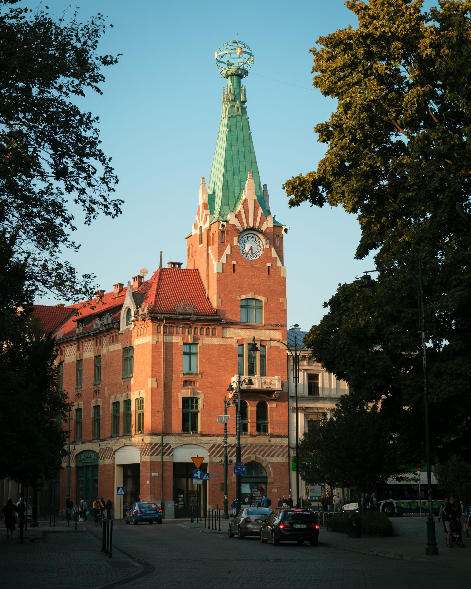 Dom Pod Globusem, Kraków 01