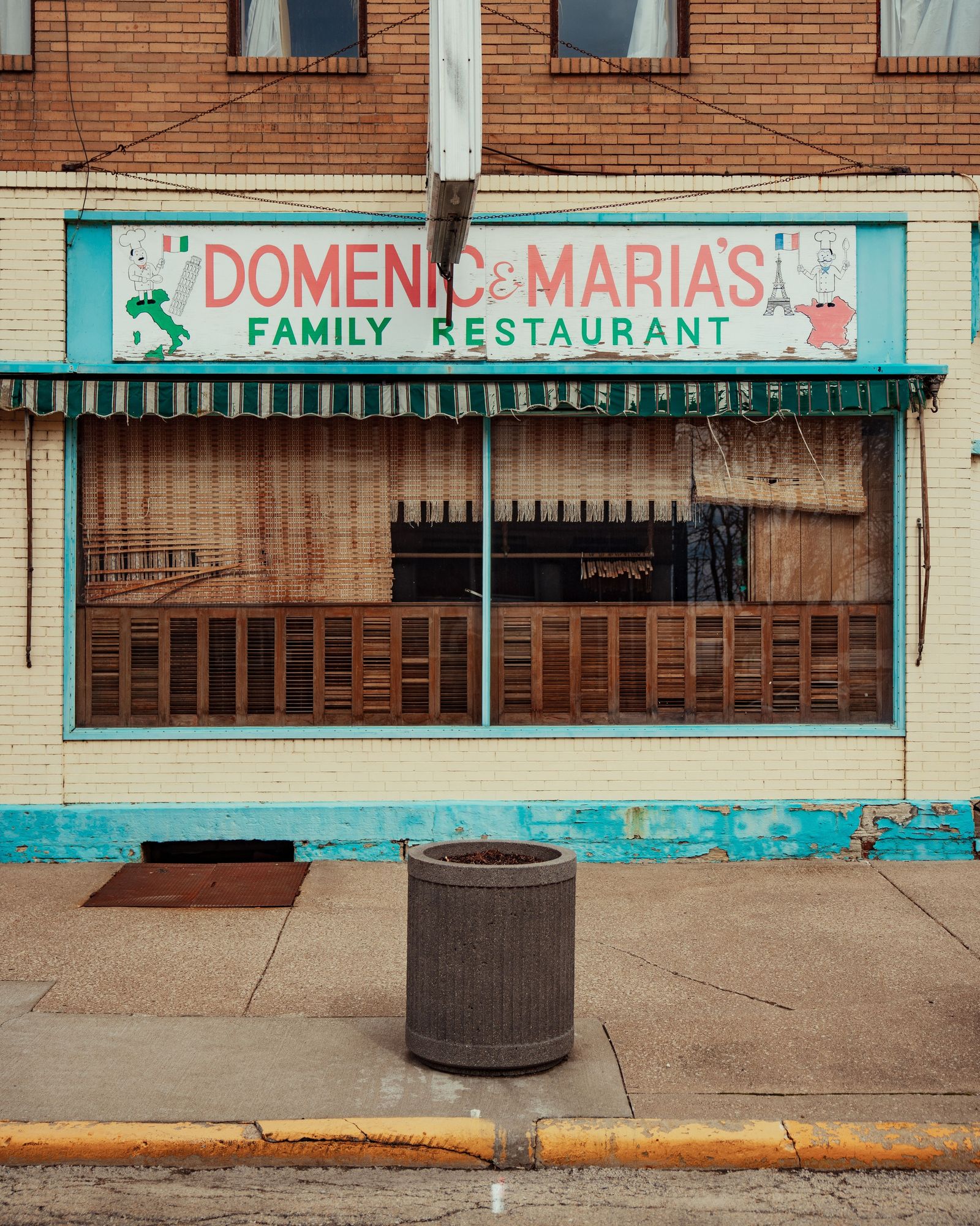 Domenic & Maria's 01