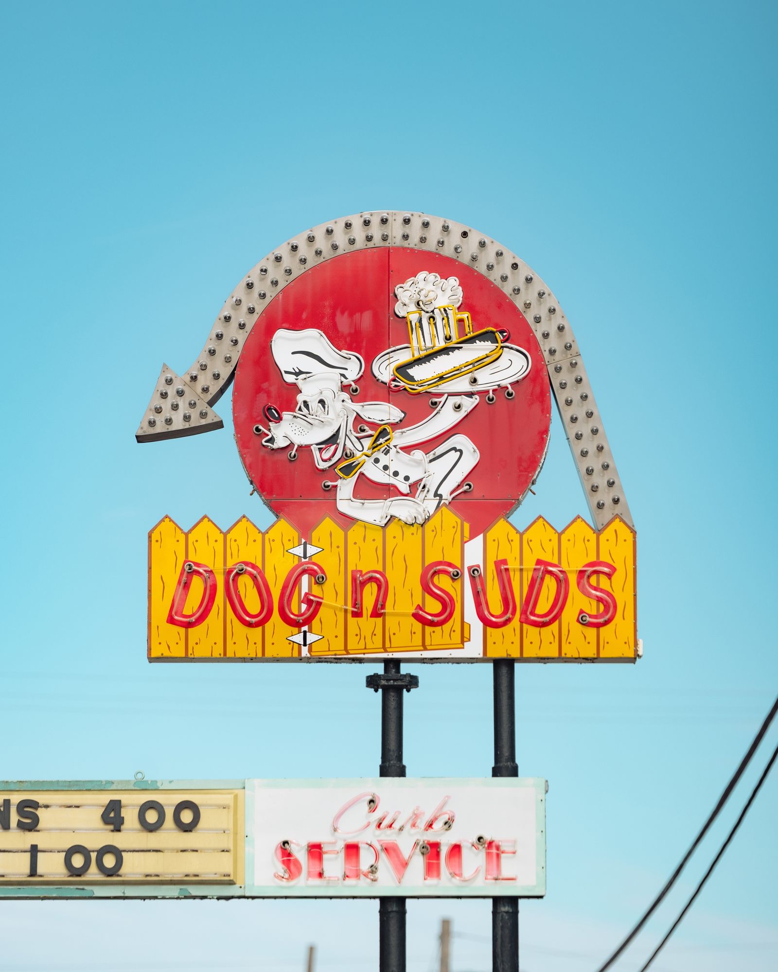 Dog n Suds in Norton Shores 02