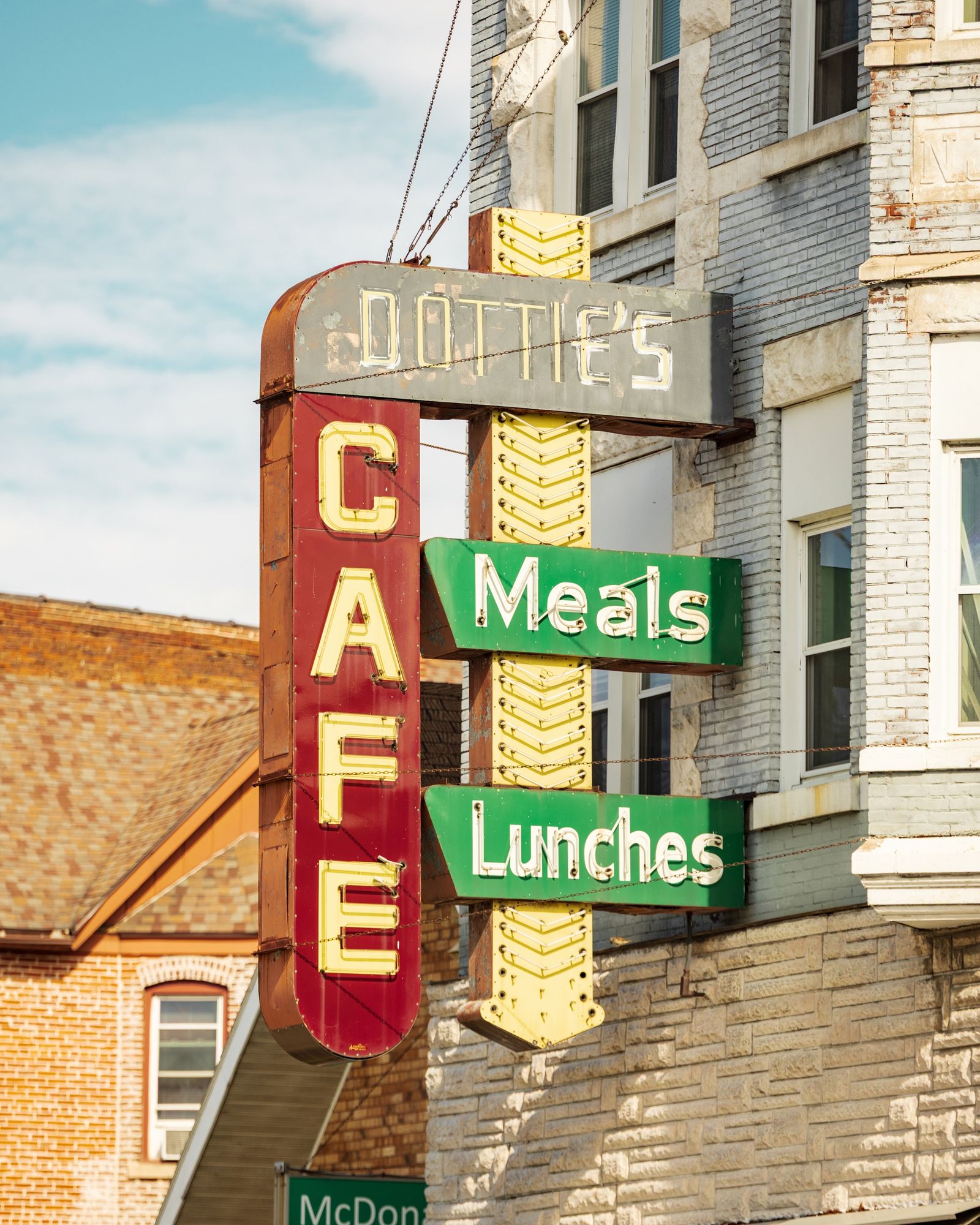 Dottie's Cafe 01