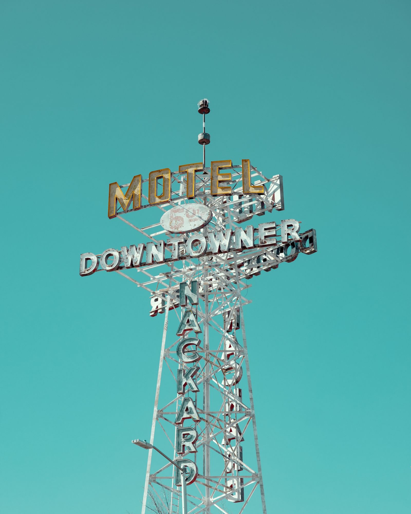 Downtowner Motel 01