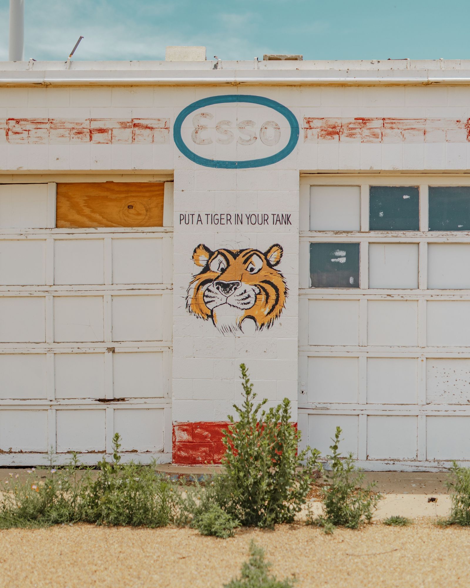 Esso Station 02