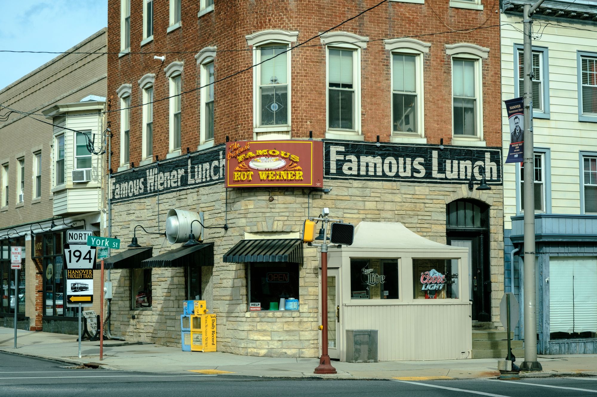 Famous Hot Weiner, Hanover 01