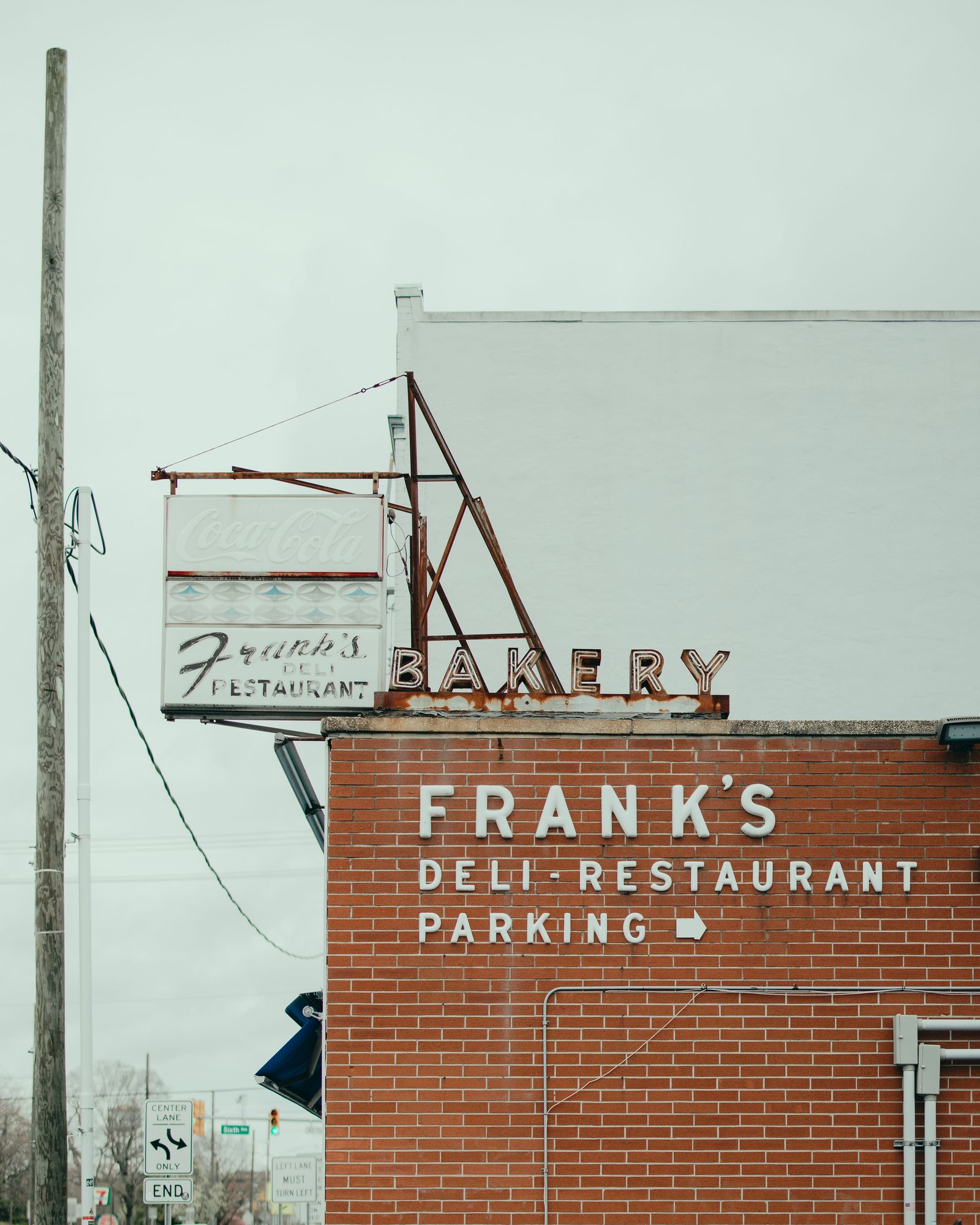 Frank's Deli 02