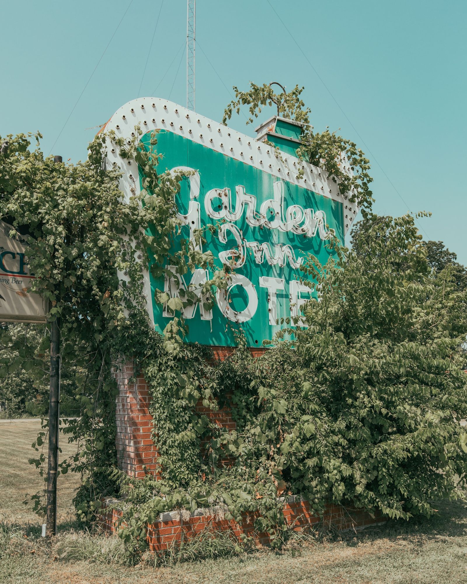 Garden Inn Motel