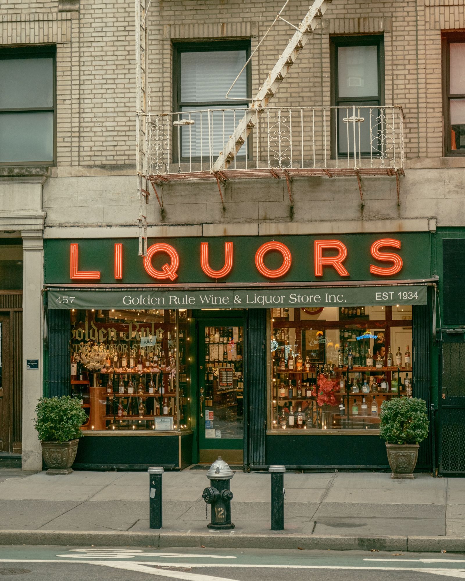 Golden Rule Wine & Liquor, West Village 02