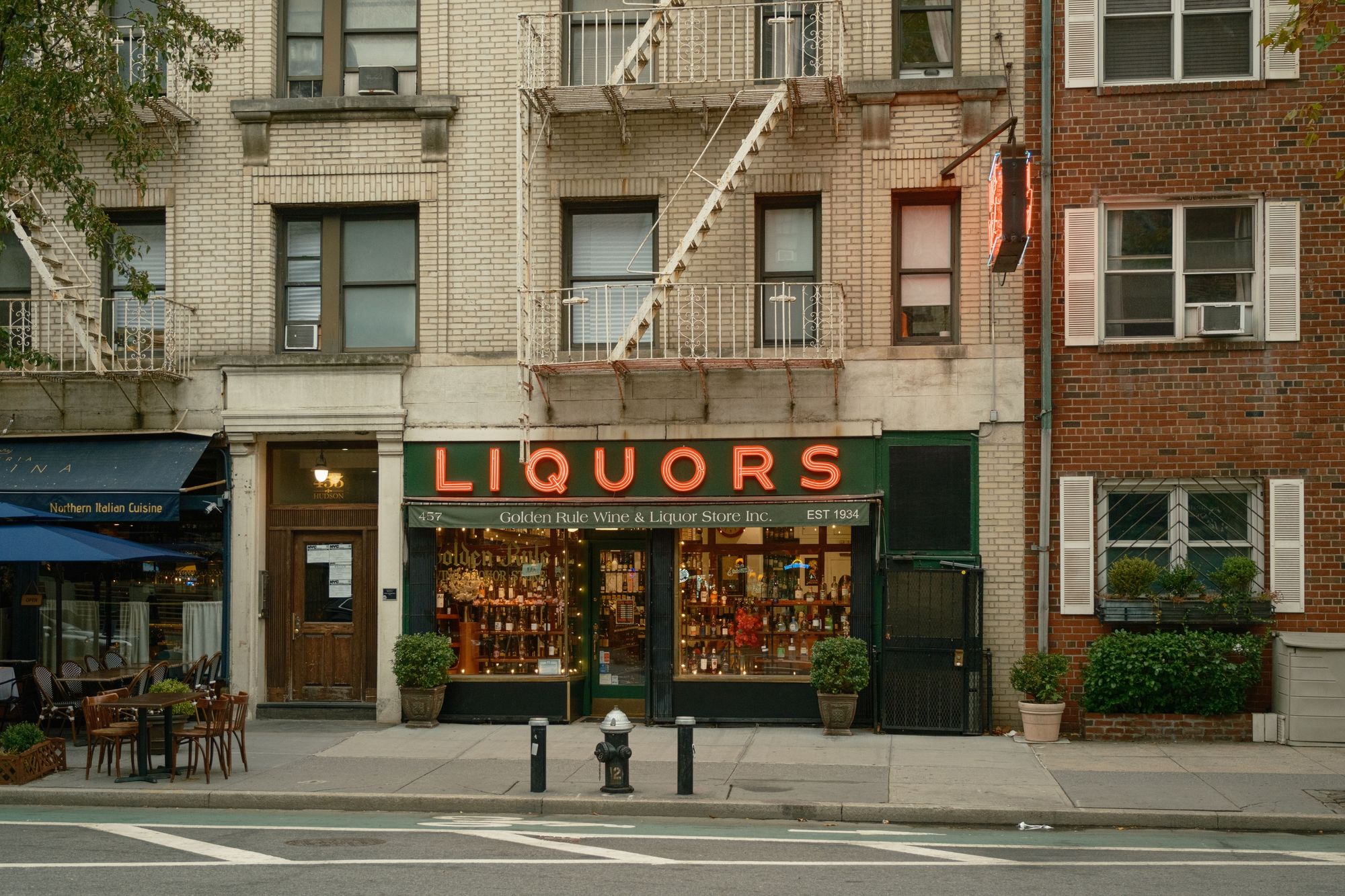 Golden Rule Wine & Liquor, West Village 01