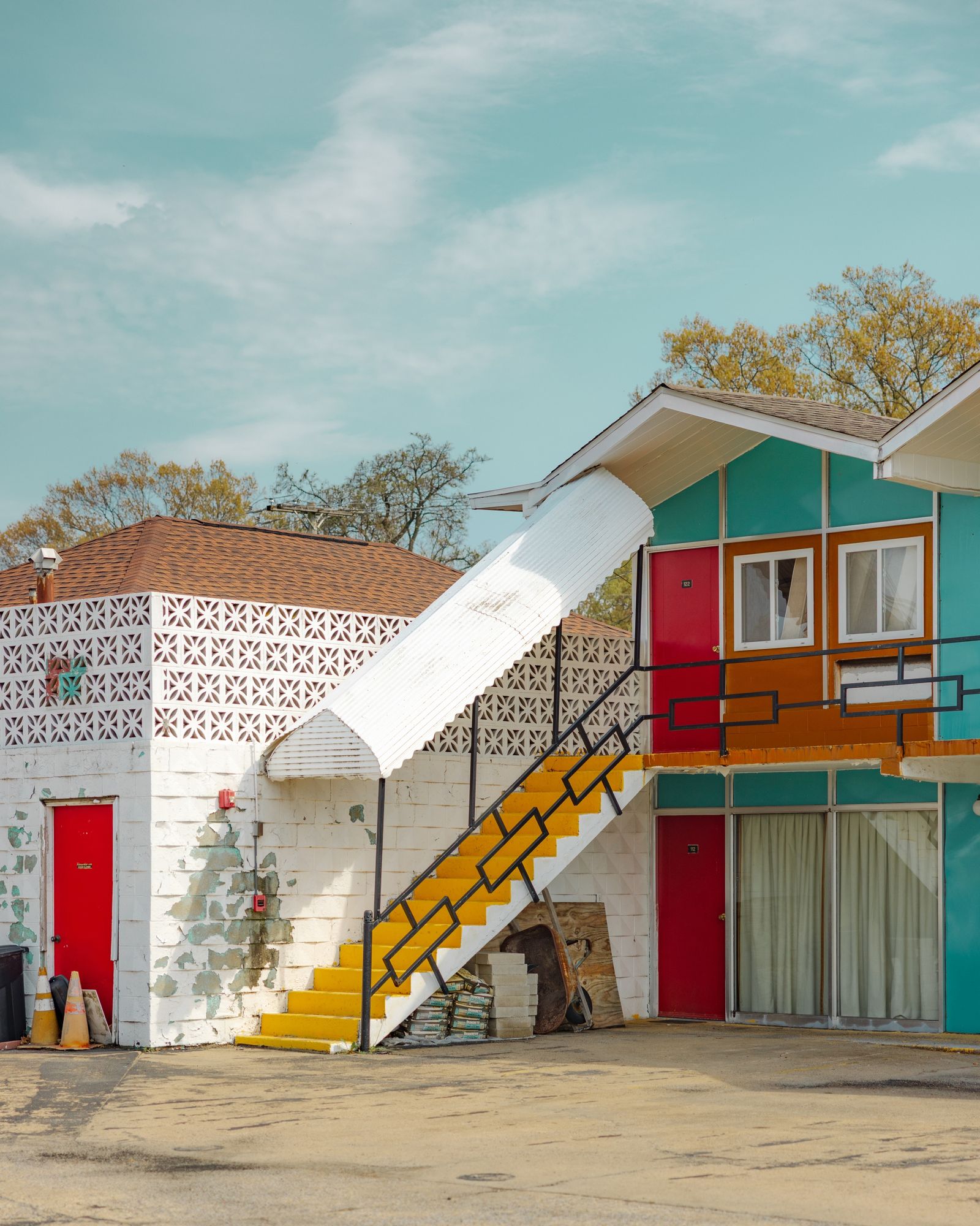 Gray Plaza Motel 02