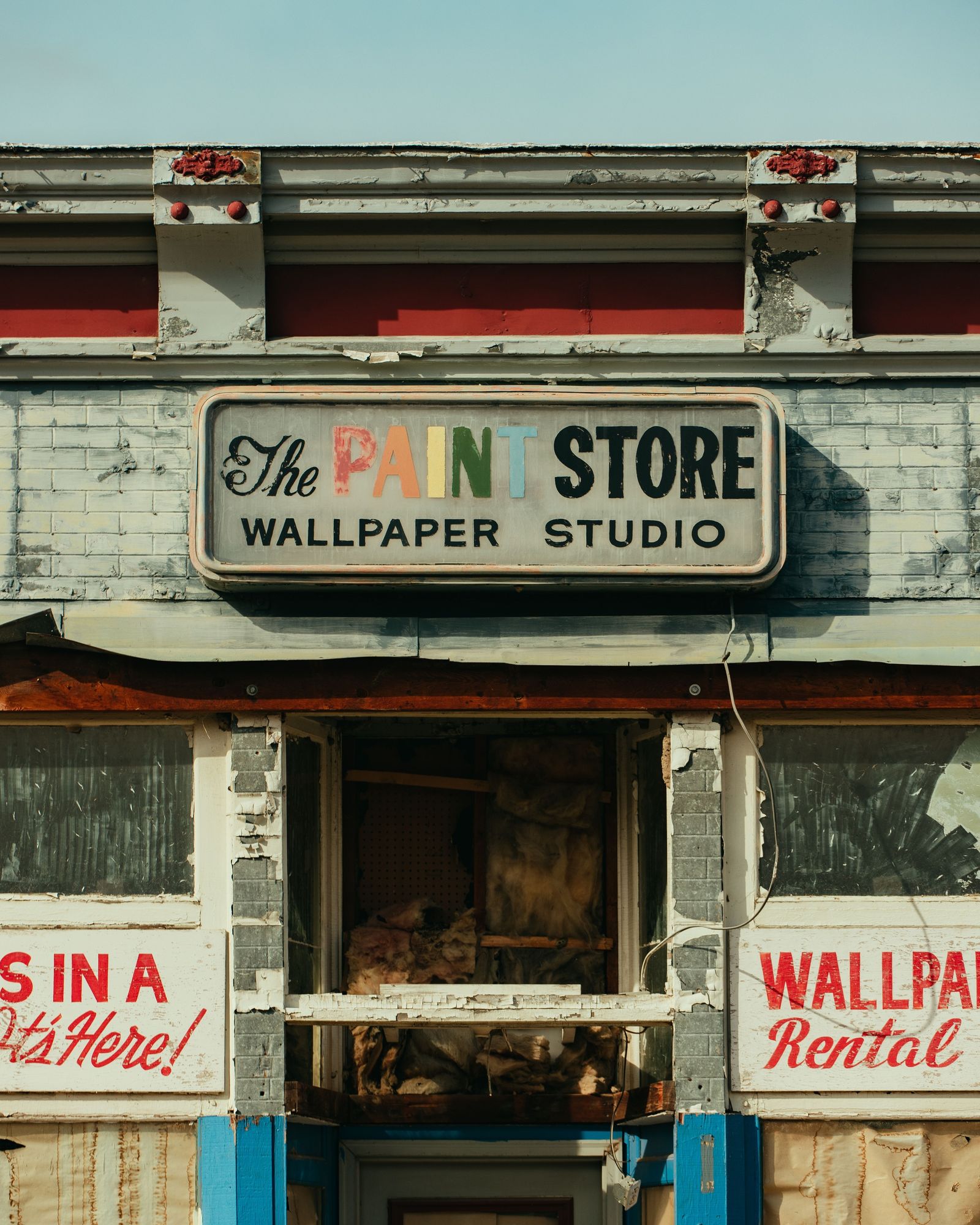 Henry Paint Store 02