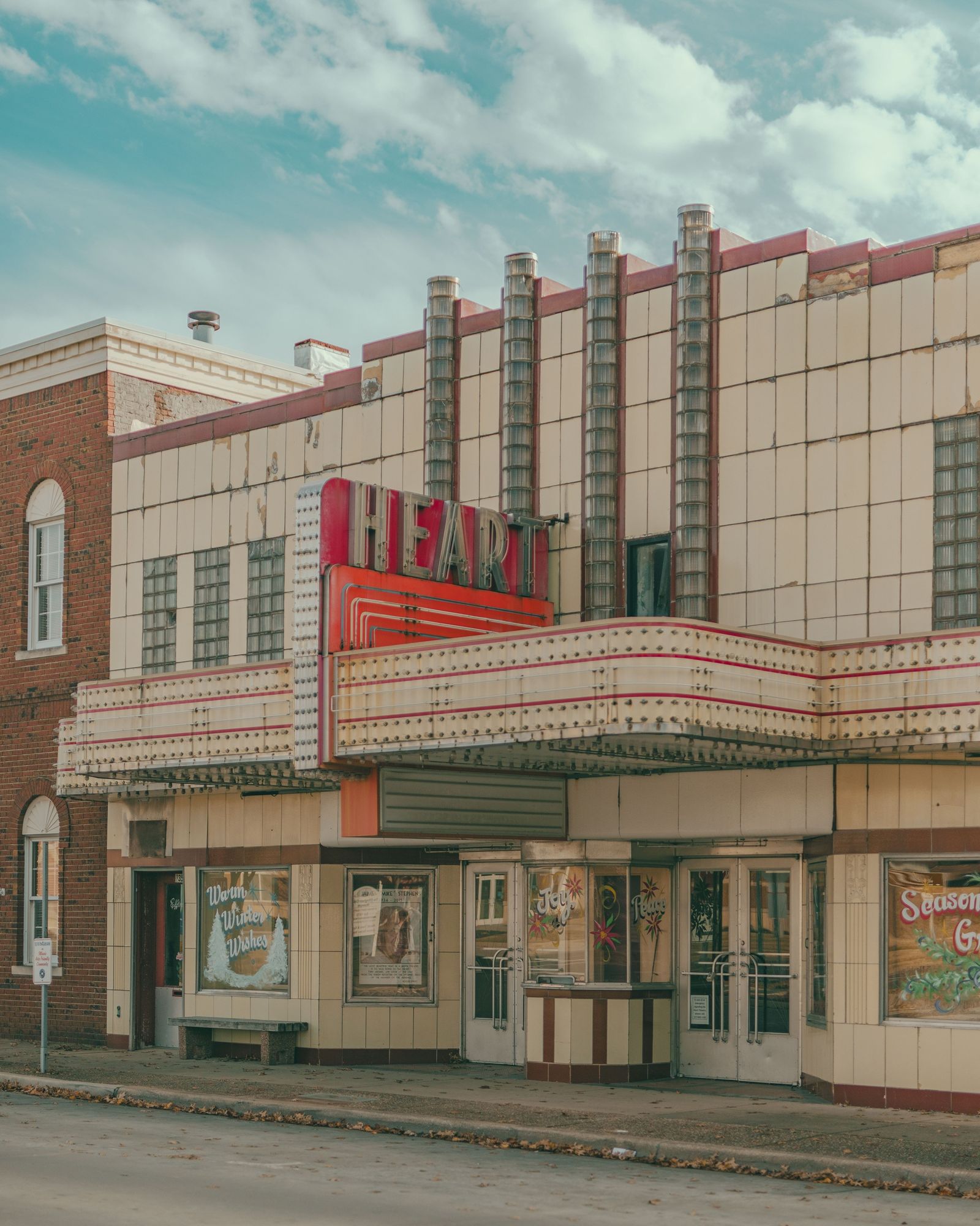 Heart Theatre 02