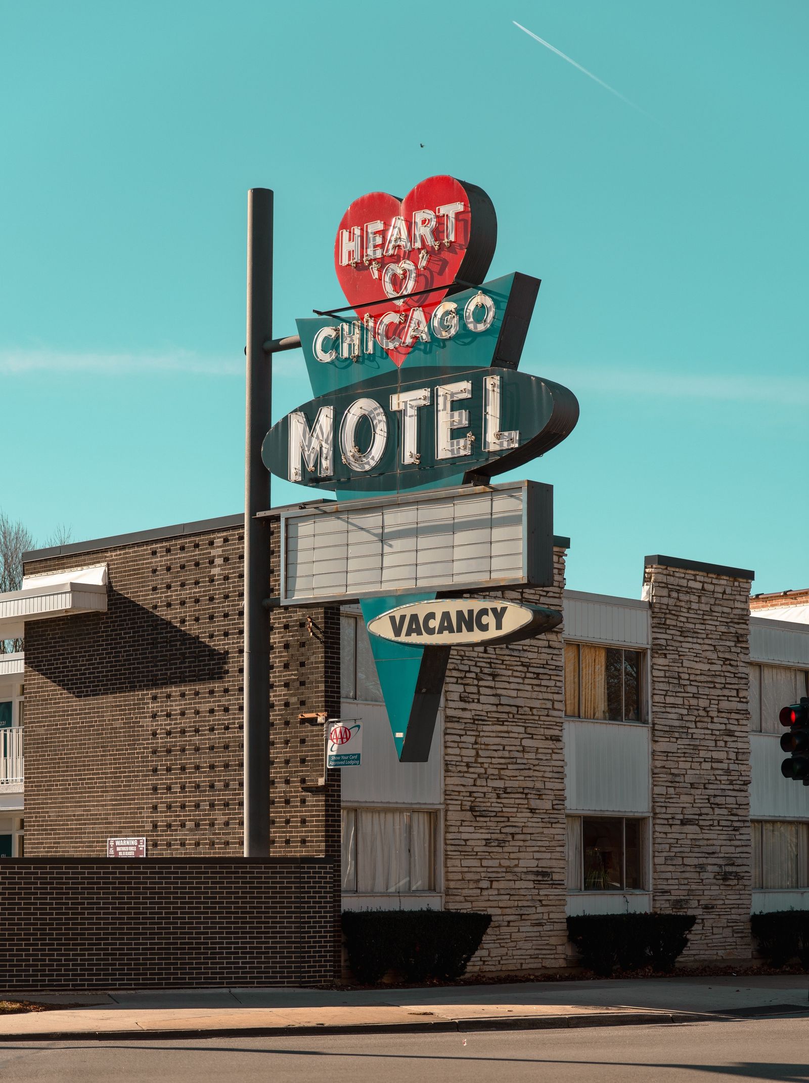 Heart O' Chicago Motel 02