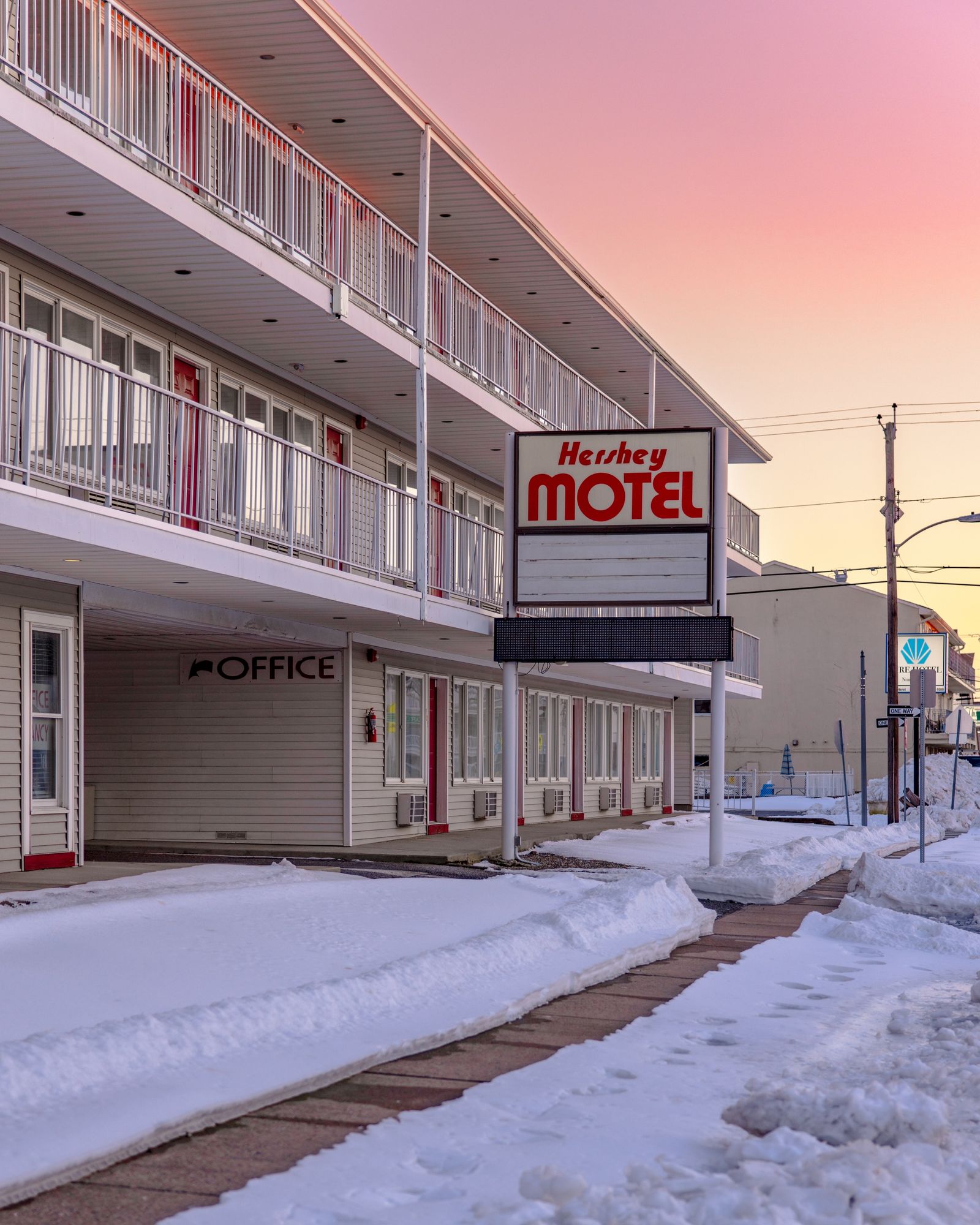 Hershey Motel Sunset 02